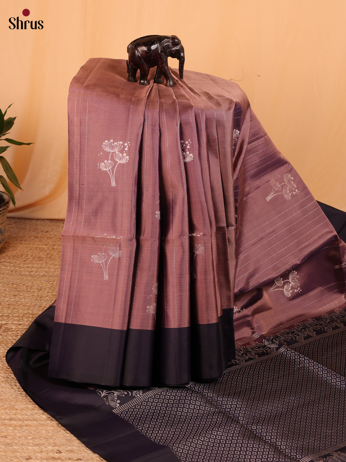 Mesmerizing Brown Soft Silk Saree with Floral Zari Motifs, Coffee Zari Border & Brocade Pallu - Shop on Shrus.com