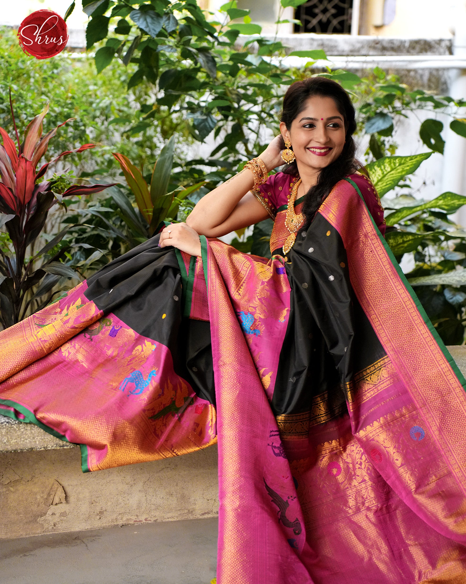 Black And Wine - Gadwal Silk Saree - Shop on ShrusEternity.com