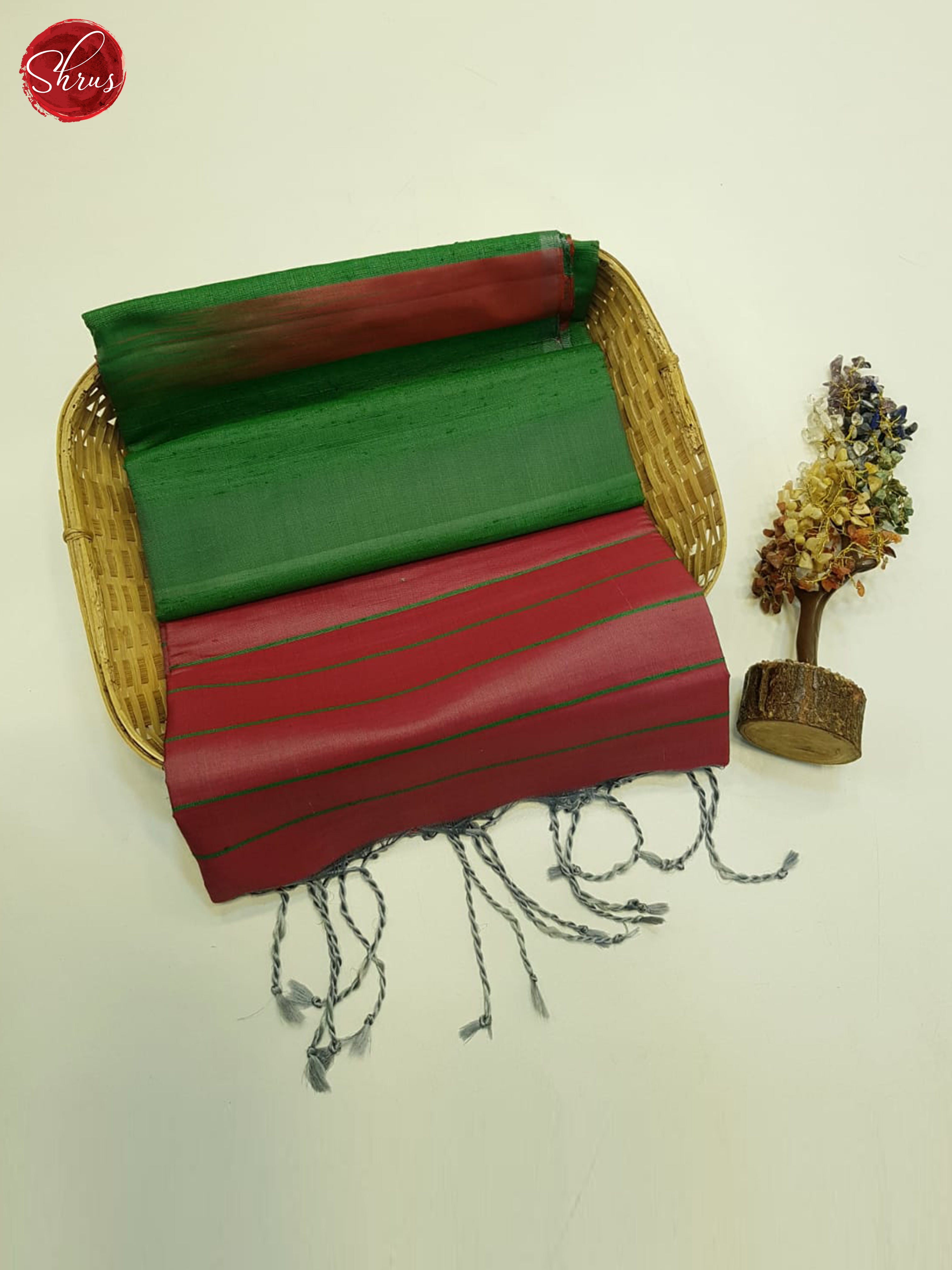 Green And Red - Shop on ShrusEternity.com