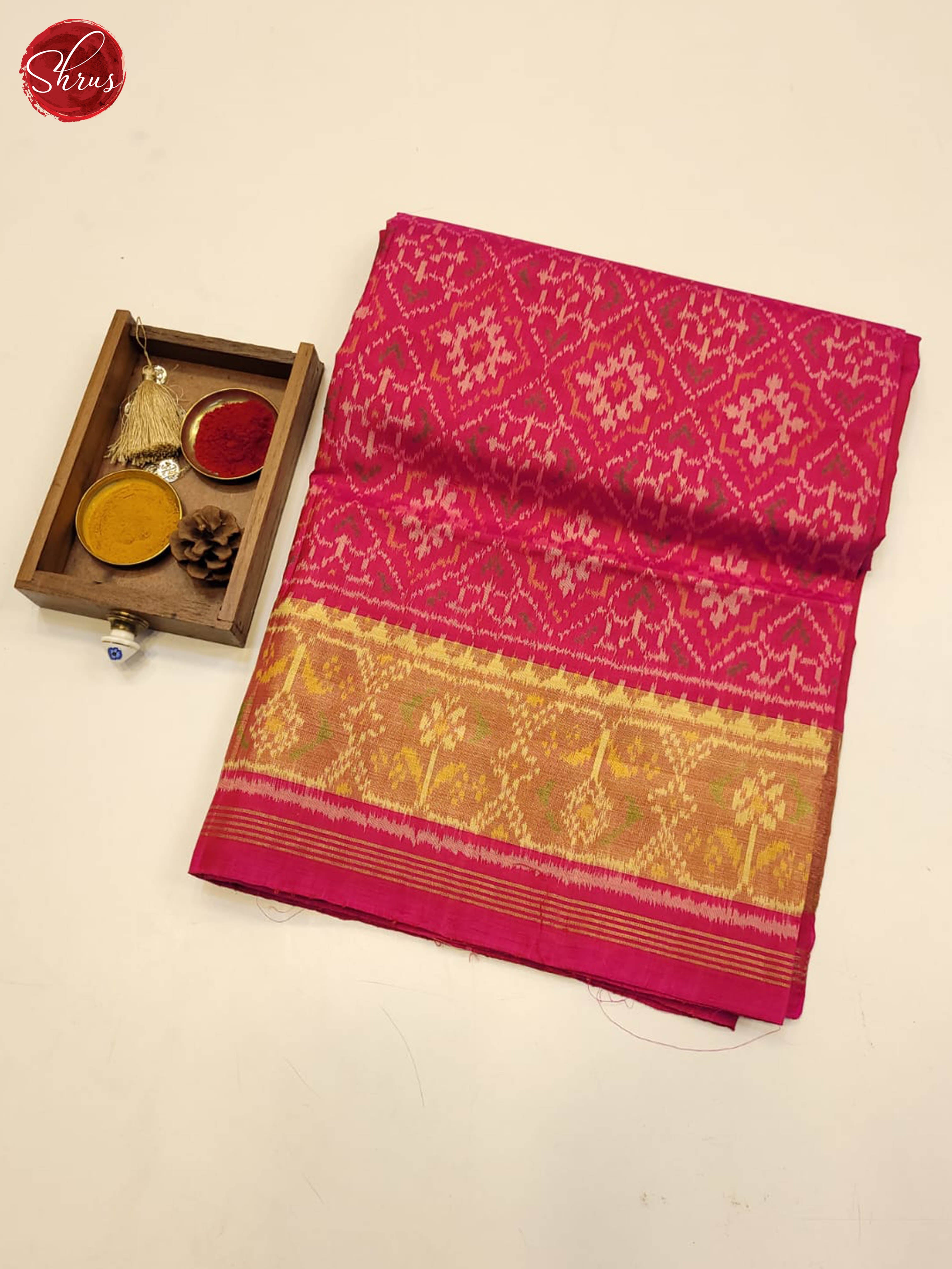 pink(Single Tone)- Ikkat Silk Saree - Shop on ShrusEternity.com