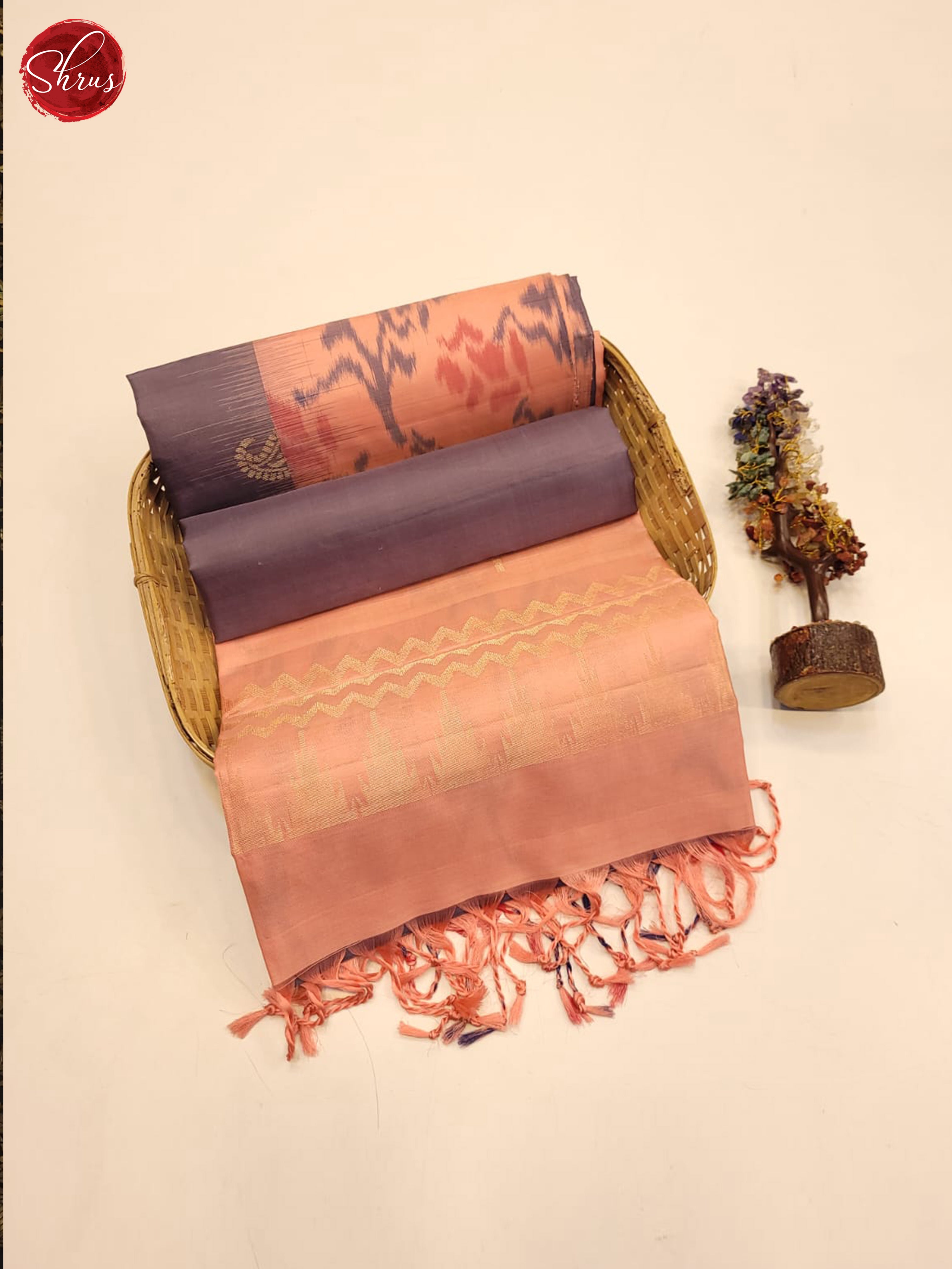 Grey and peach - Shop on ShrusEternity.com