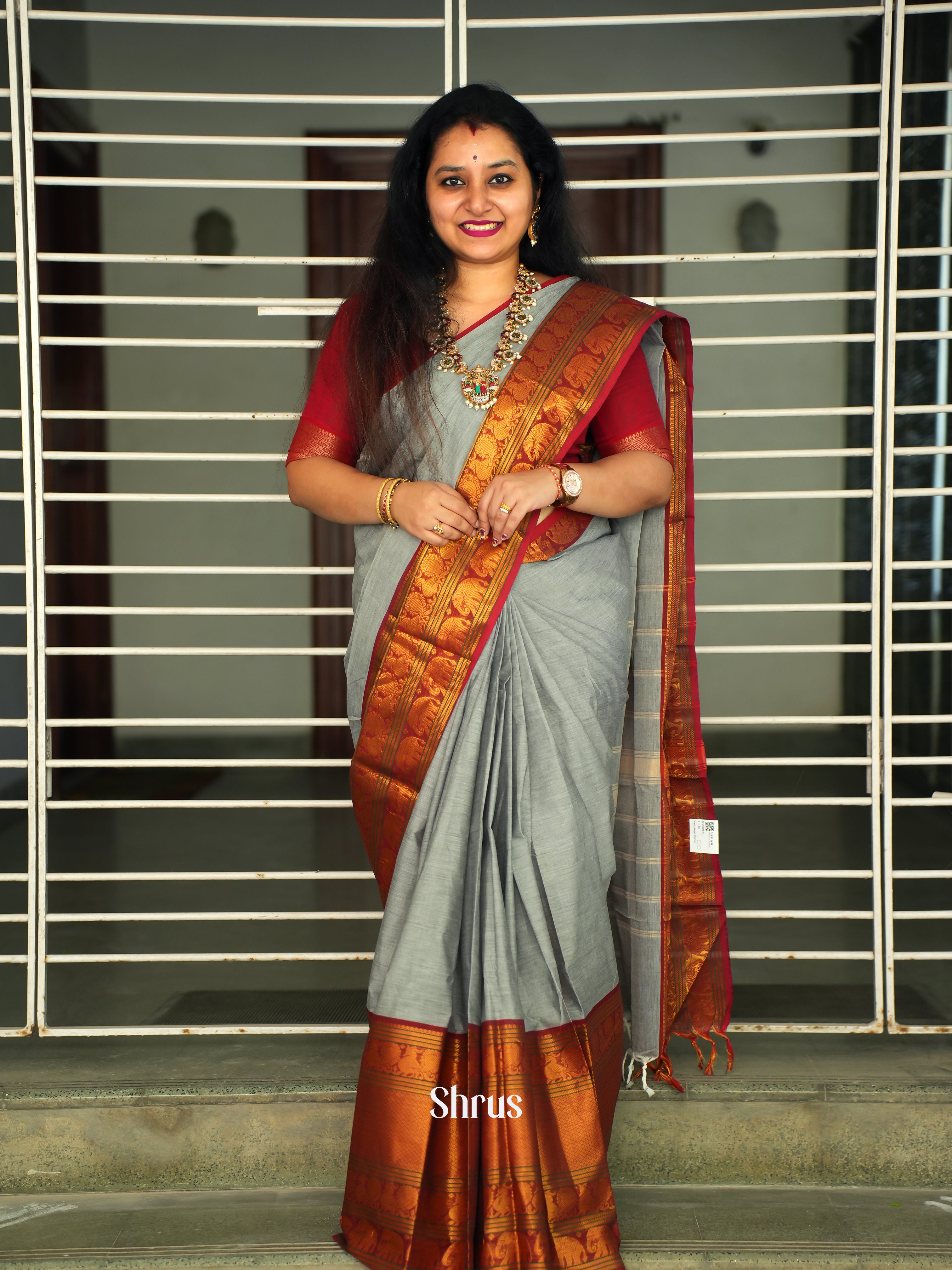Grey  & Red - Narayanpet Cotton Saree - Shop on ShrusEternity.com