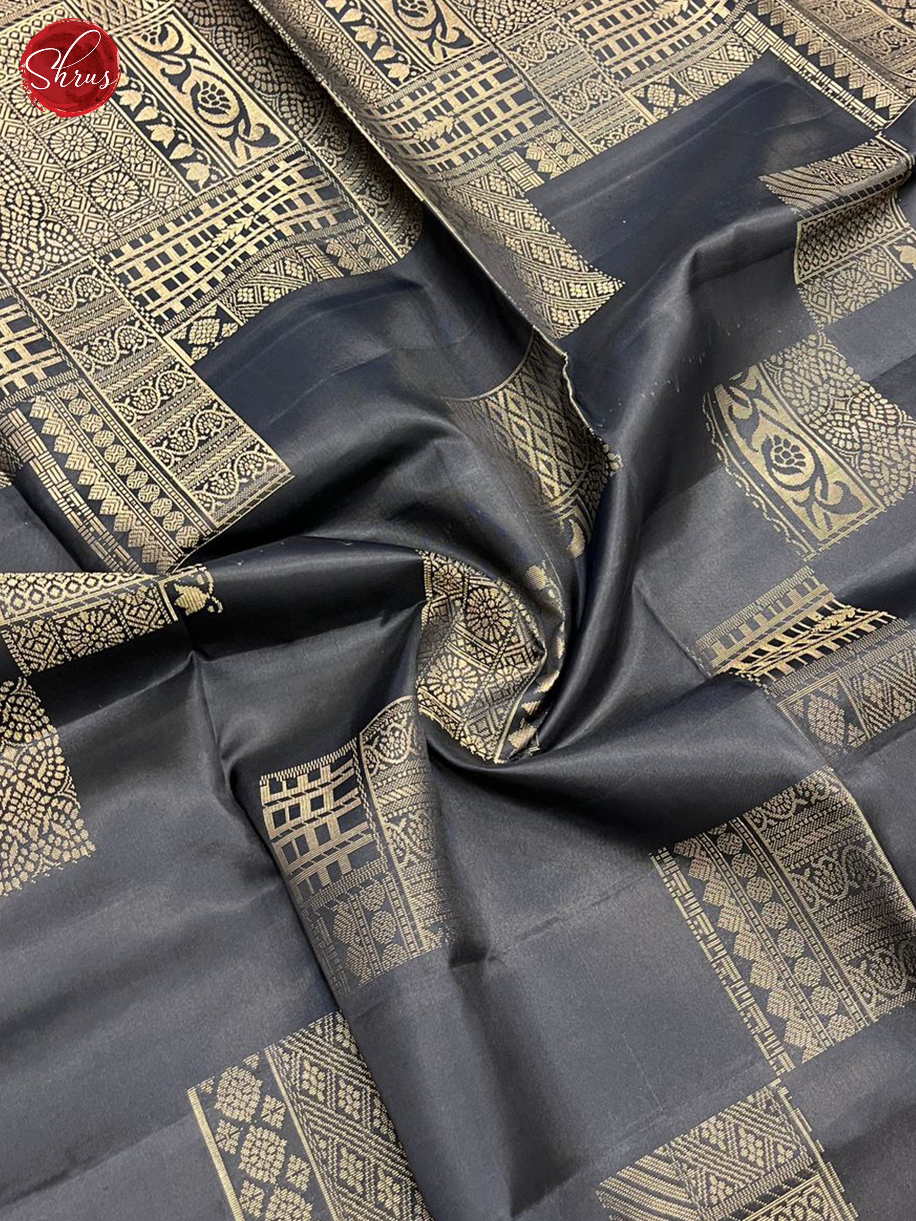 BGS12111 - Soft silk Saree - Shop on ShrusEternity.com