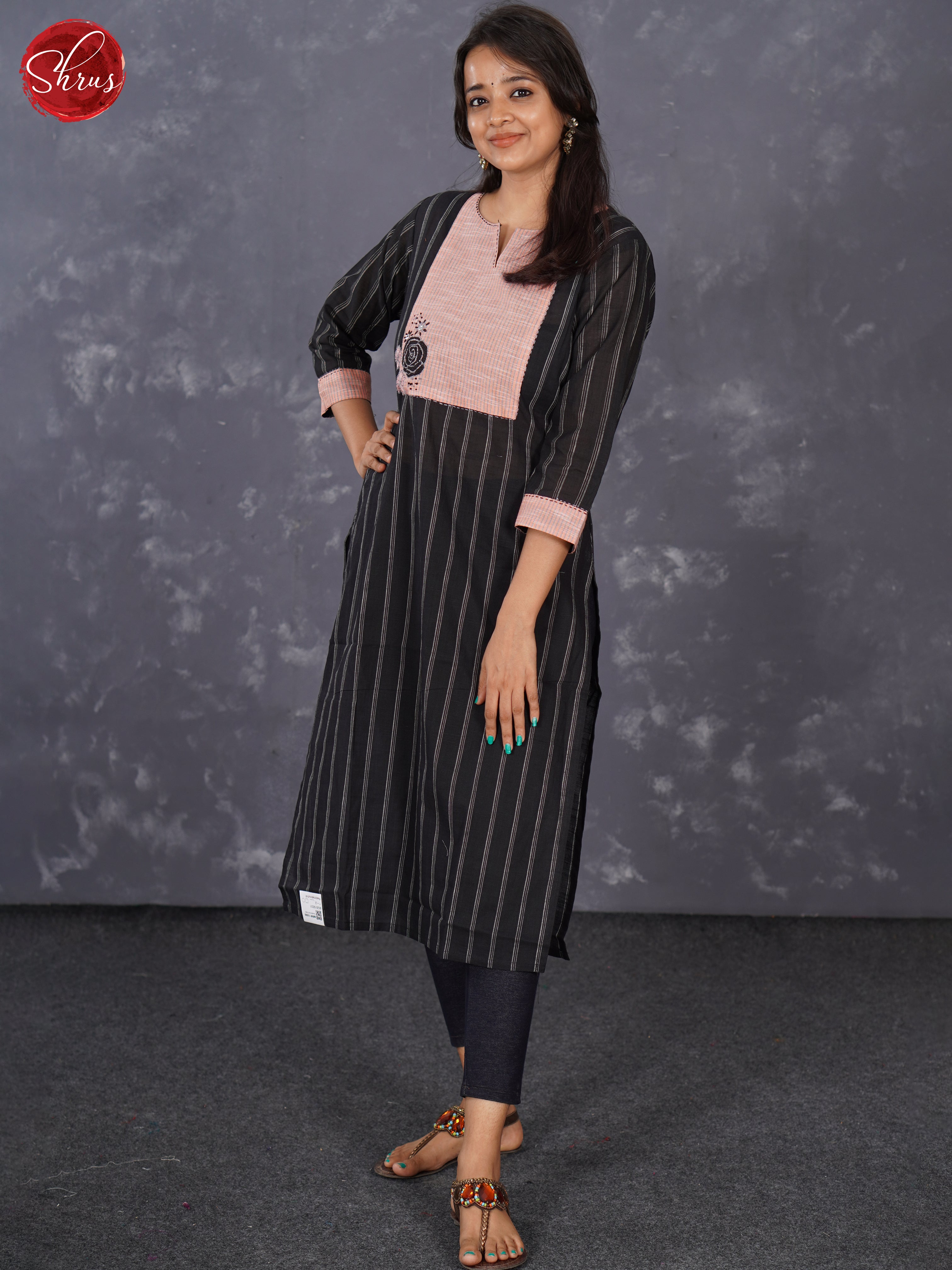 Black & Pink - Readymade kurti top with handmade thread design in  the yoke - Shop on ShrusEternity.com