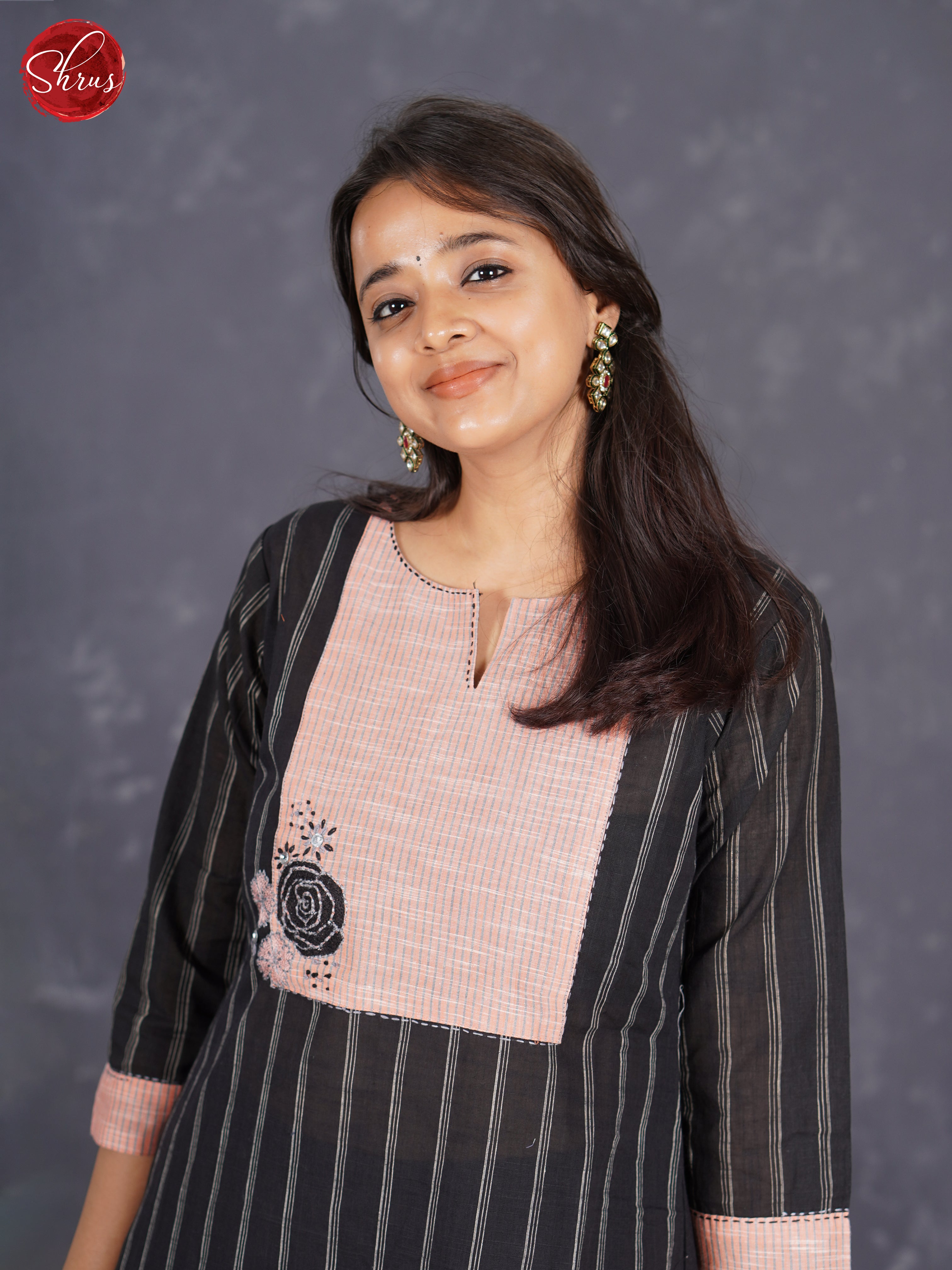 Black & Pink - Readymade kurti top with handmade thread design in the yoke - Shop on ShrusEternity.com