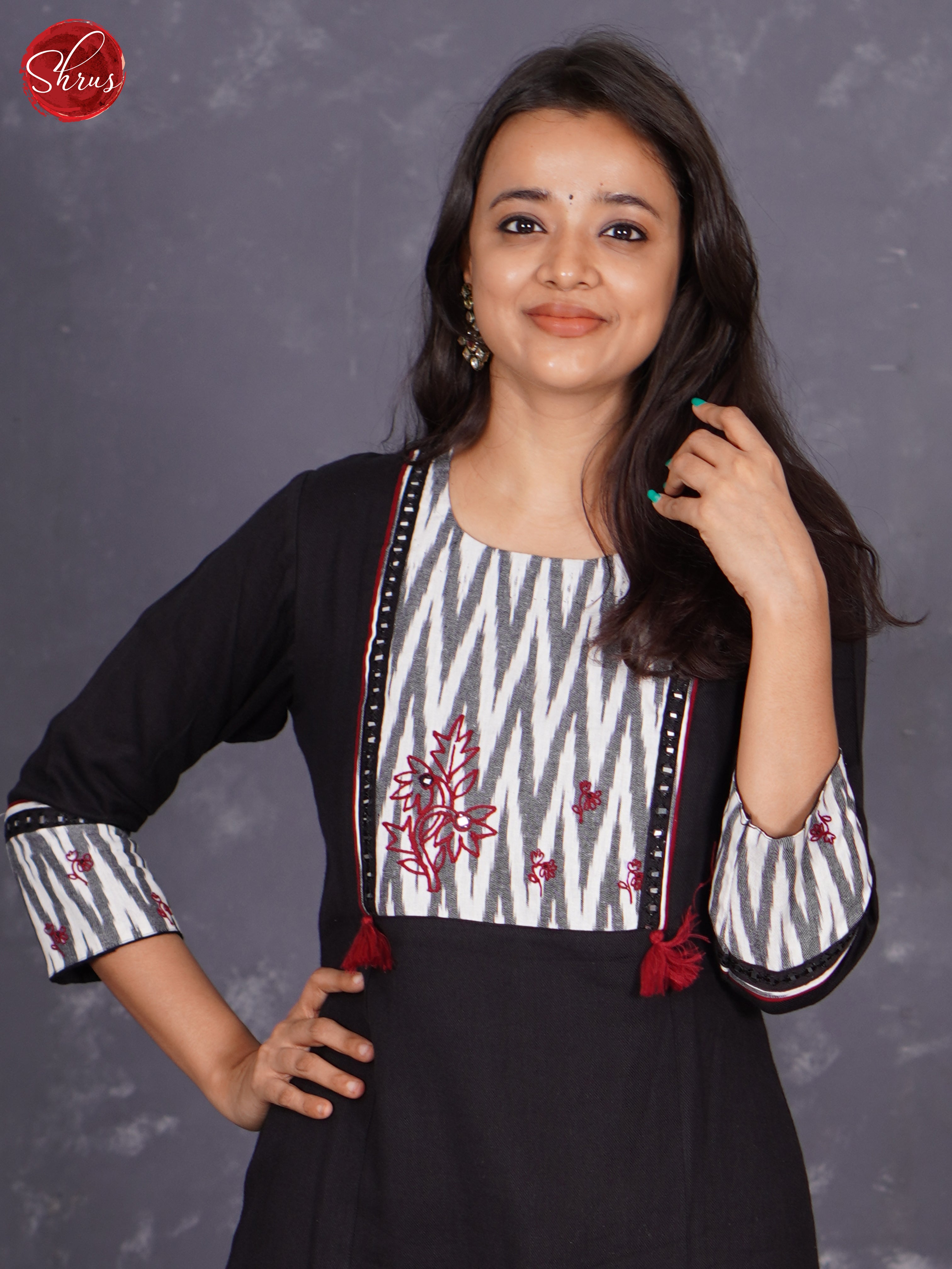 Black & Grey - Readymade kurti top with ikkat yoke & thread design - Shop on ShrusEternity.com
