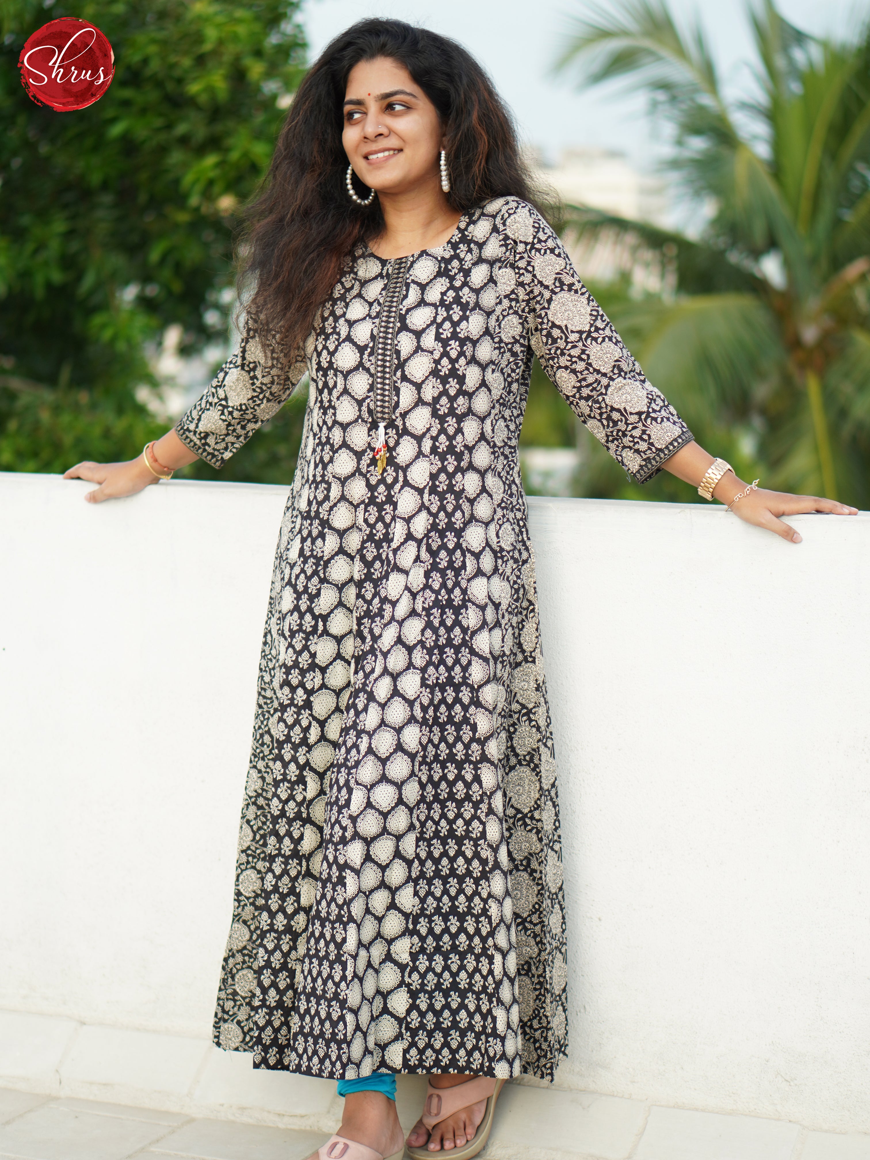 BGS19110 - Readymade kurti - Shop on ShrusEternity.com