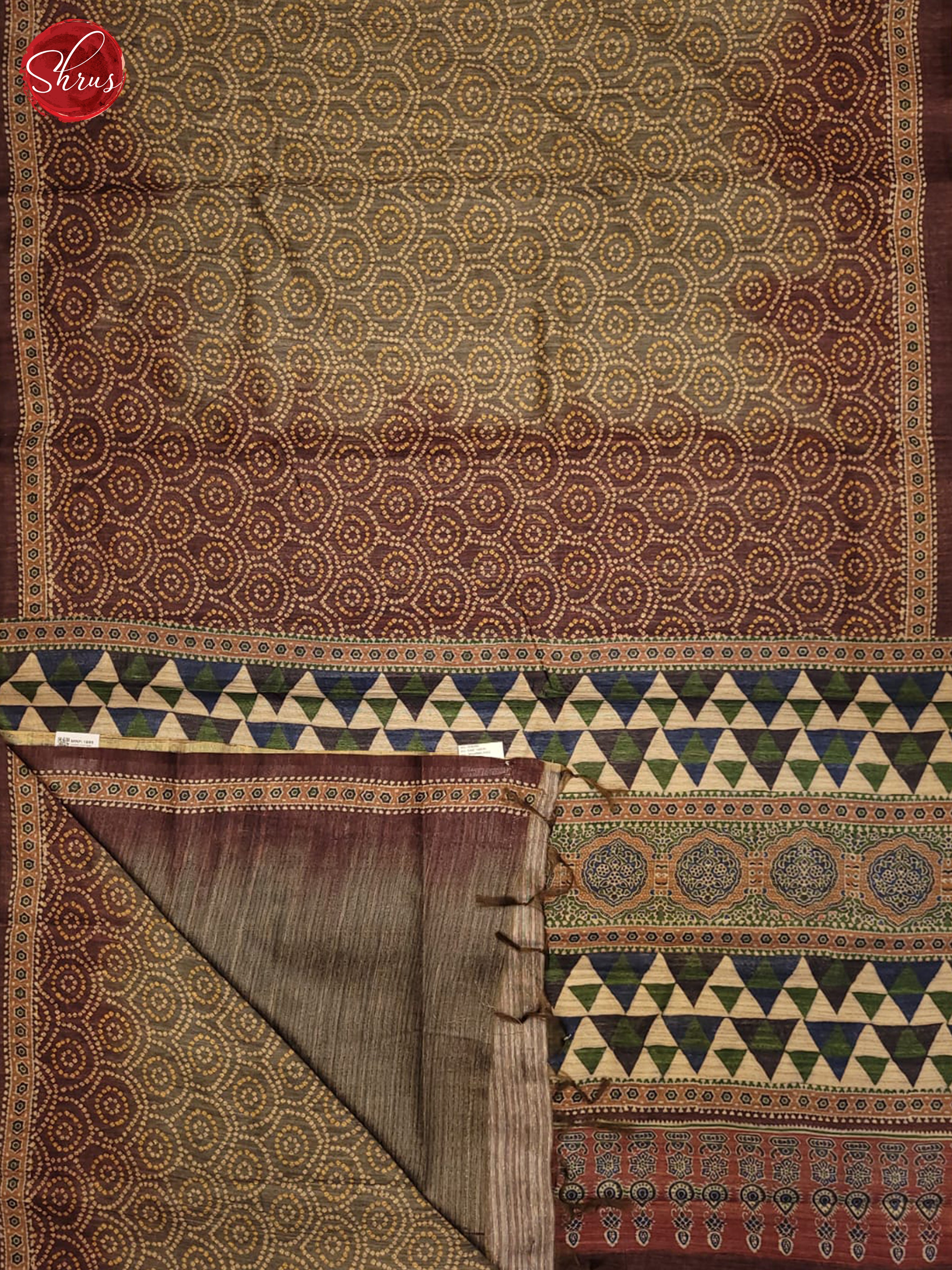 Grey & Maroon - Semi gicha Saree - Shop on ShrusEternity.com