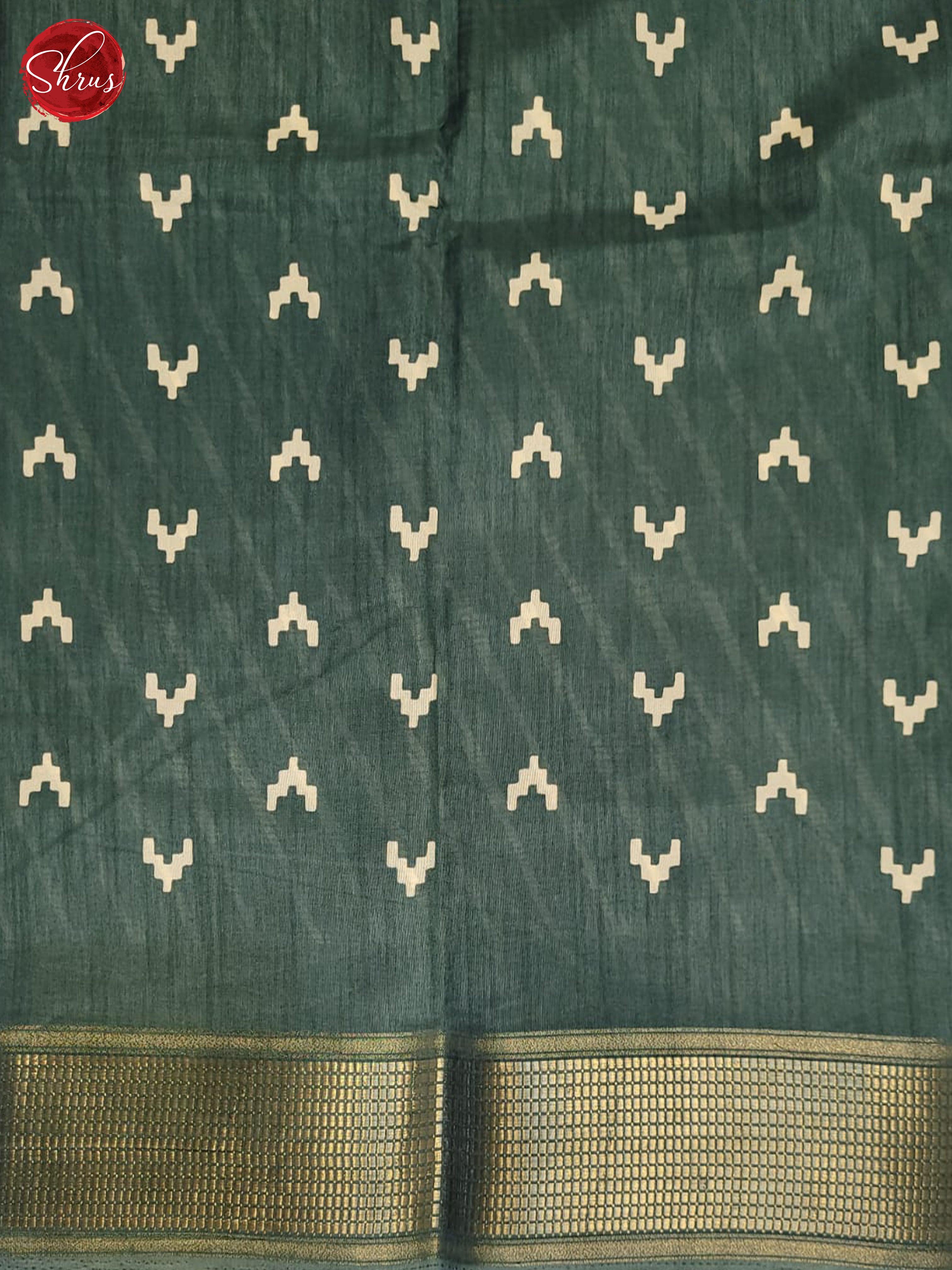 Grey(Single Tone) - Semi Crepe Saree - Shop on ShrusEternity.com