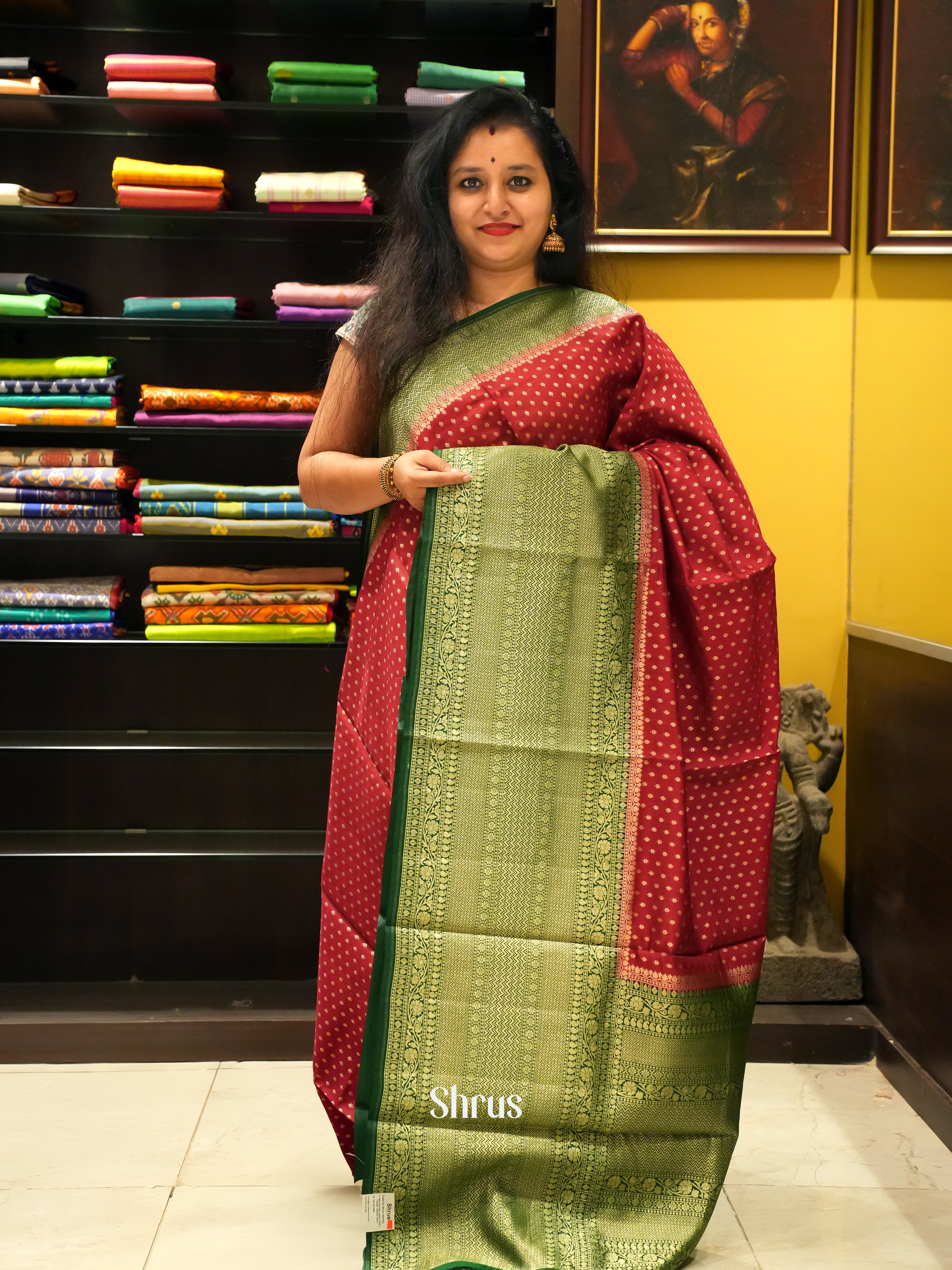 Red And Green- Khatan Saree - Shop on ShrusEternity.com