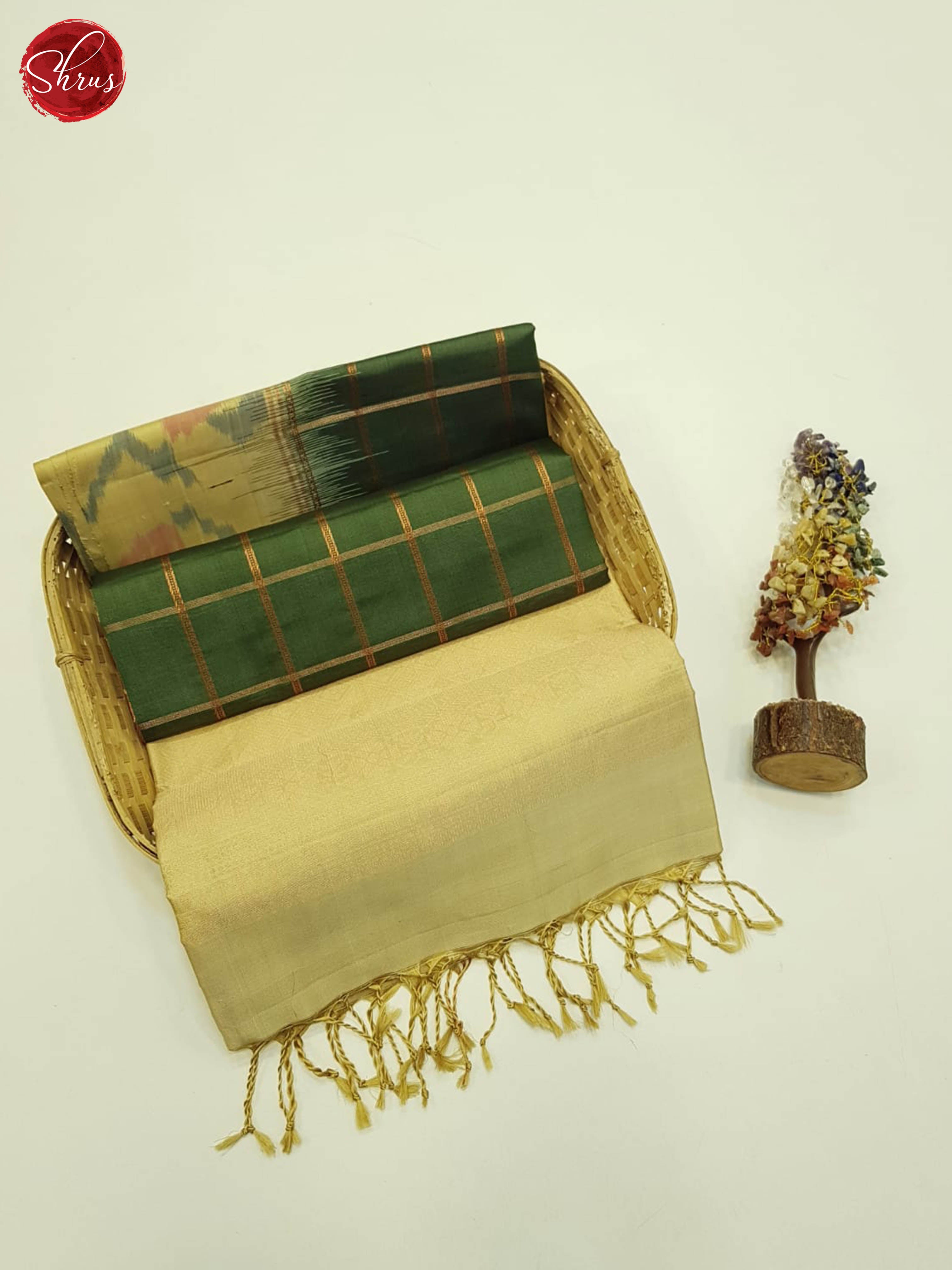 Green And Beige-Soft silk saree - Shop on ShrusEternity.com