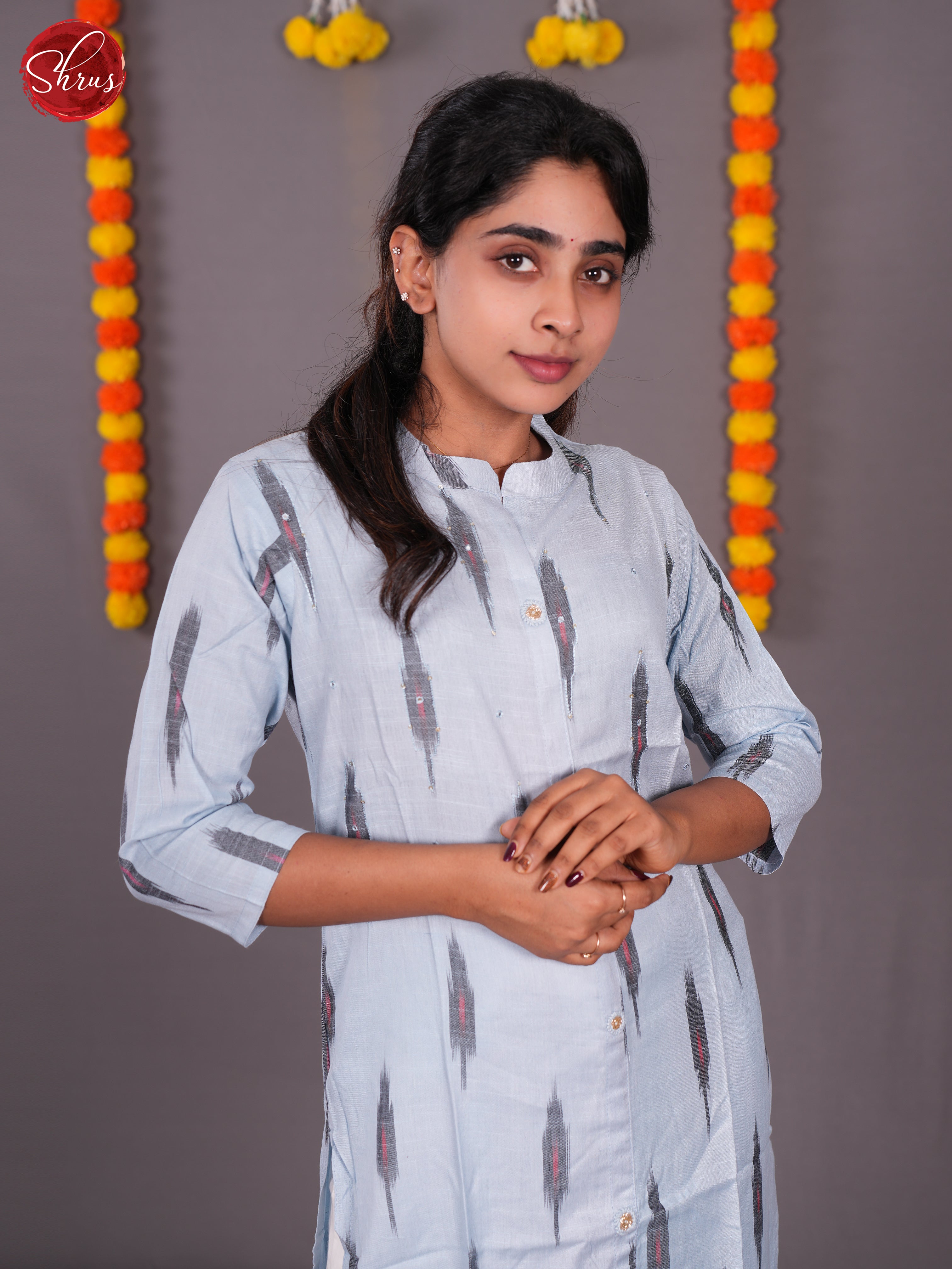 Grey -Ikkat Printed Readymade straight Kurti - Shop on ShrusEternity.com