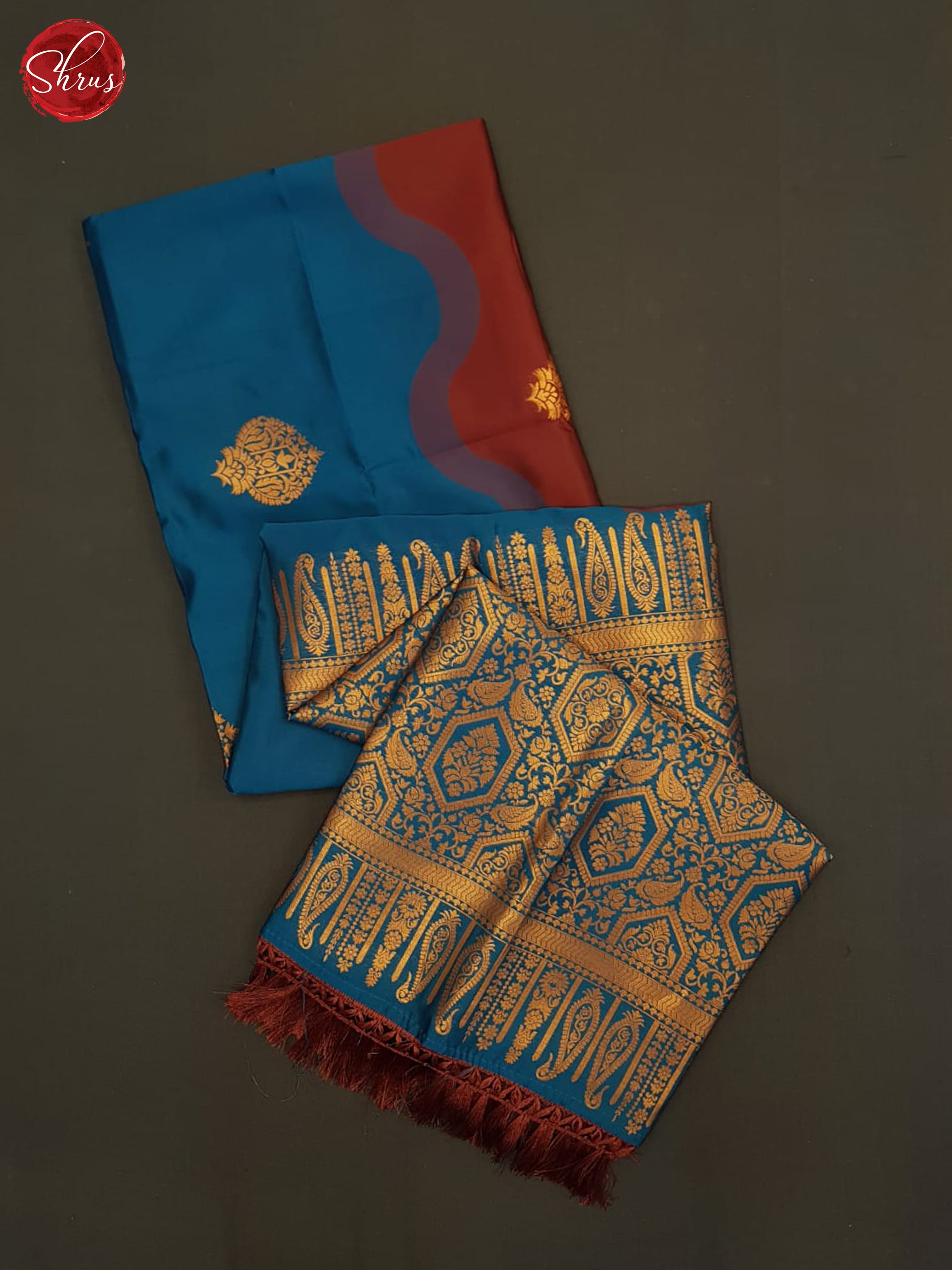 Blue And Arakku Maroon- Semi soft Silk saree - Shop on ShrusEternity.com