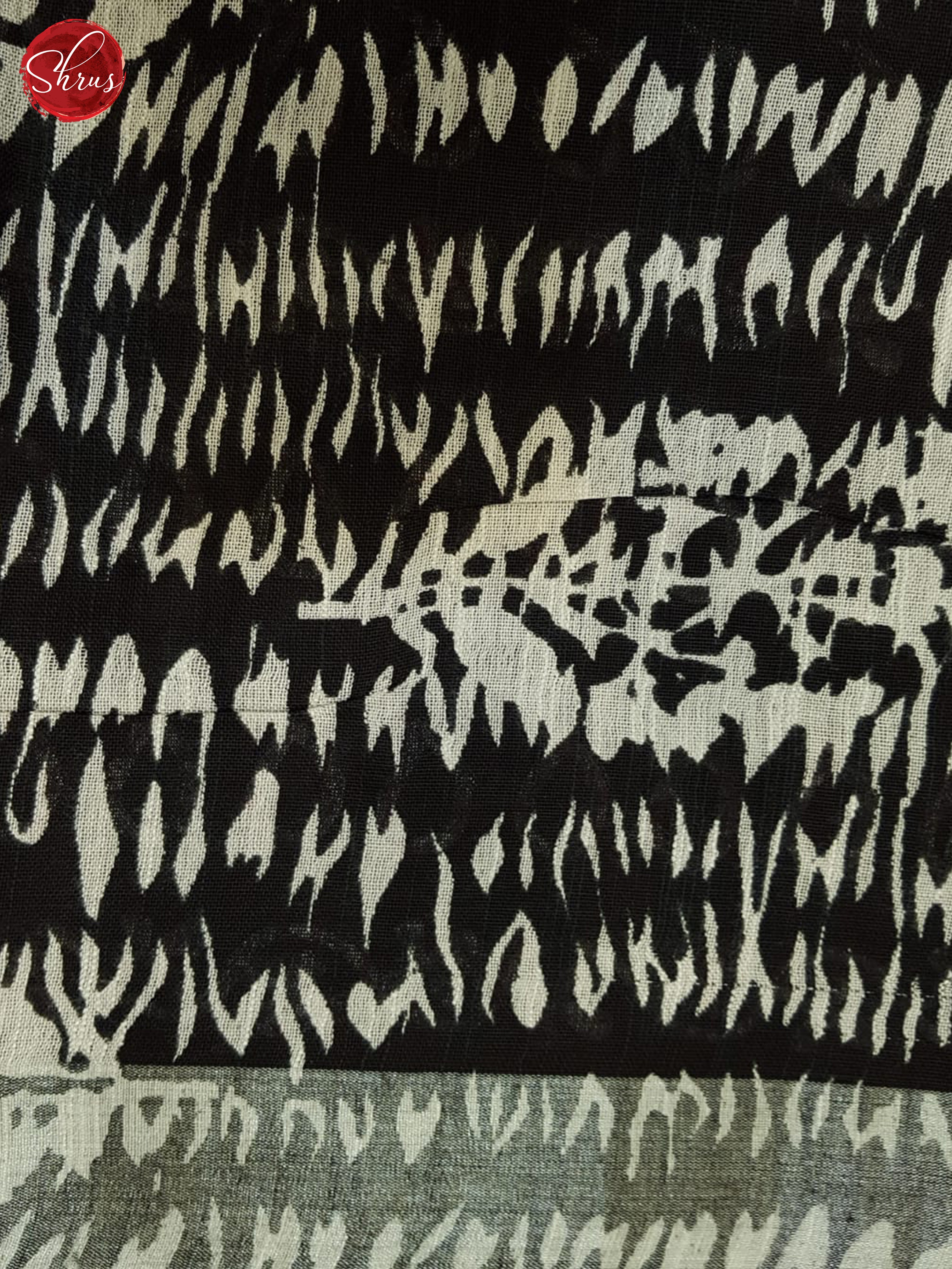 Black - Shop on ShrusEternity.com