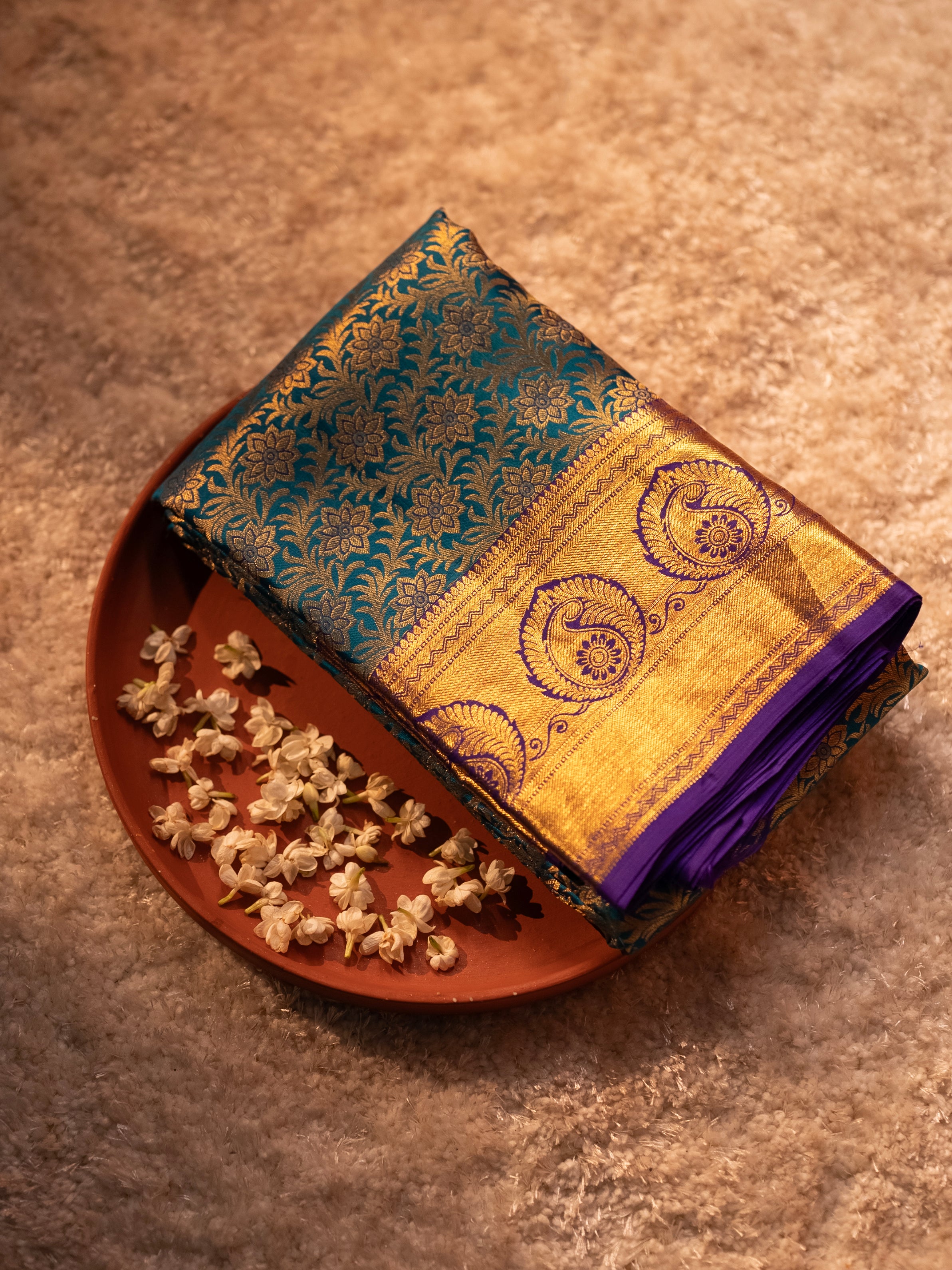 Green and blue Bridal Kanchipuram Silk saree With Golden Zari Woven Floral Brocade Design-1