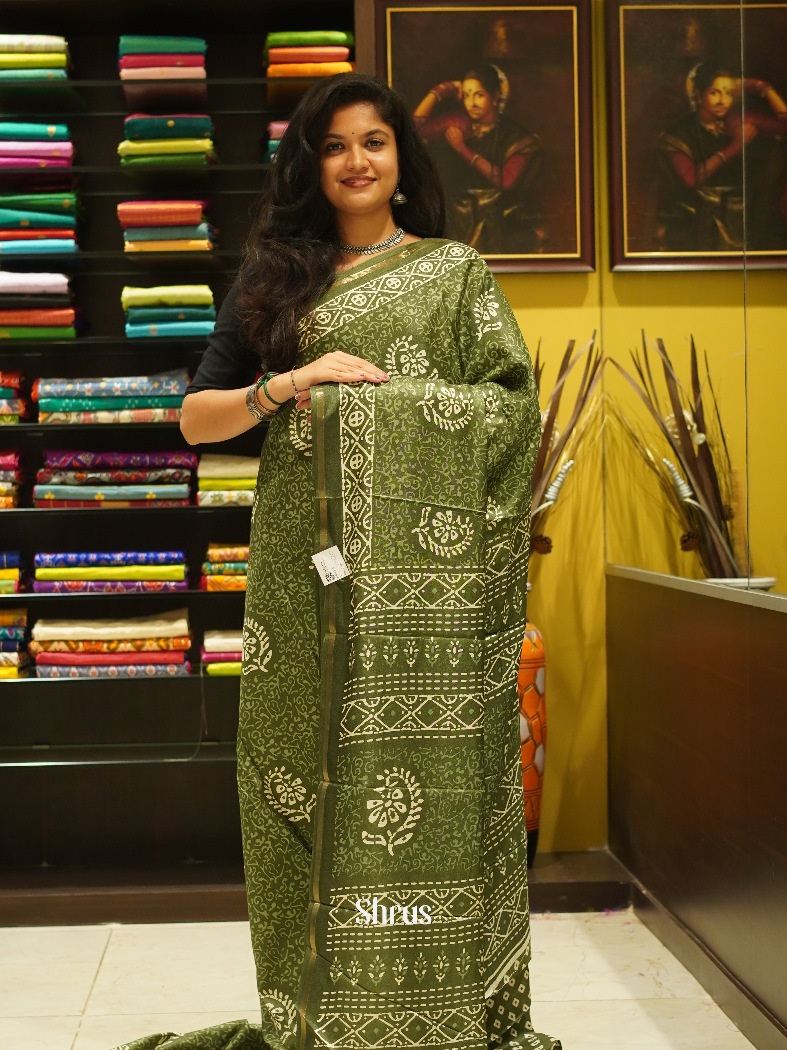 Green(Single Tone) - Semi Crepe Saree - Shop on ShrusEternity.com