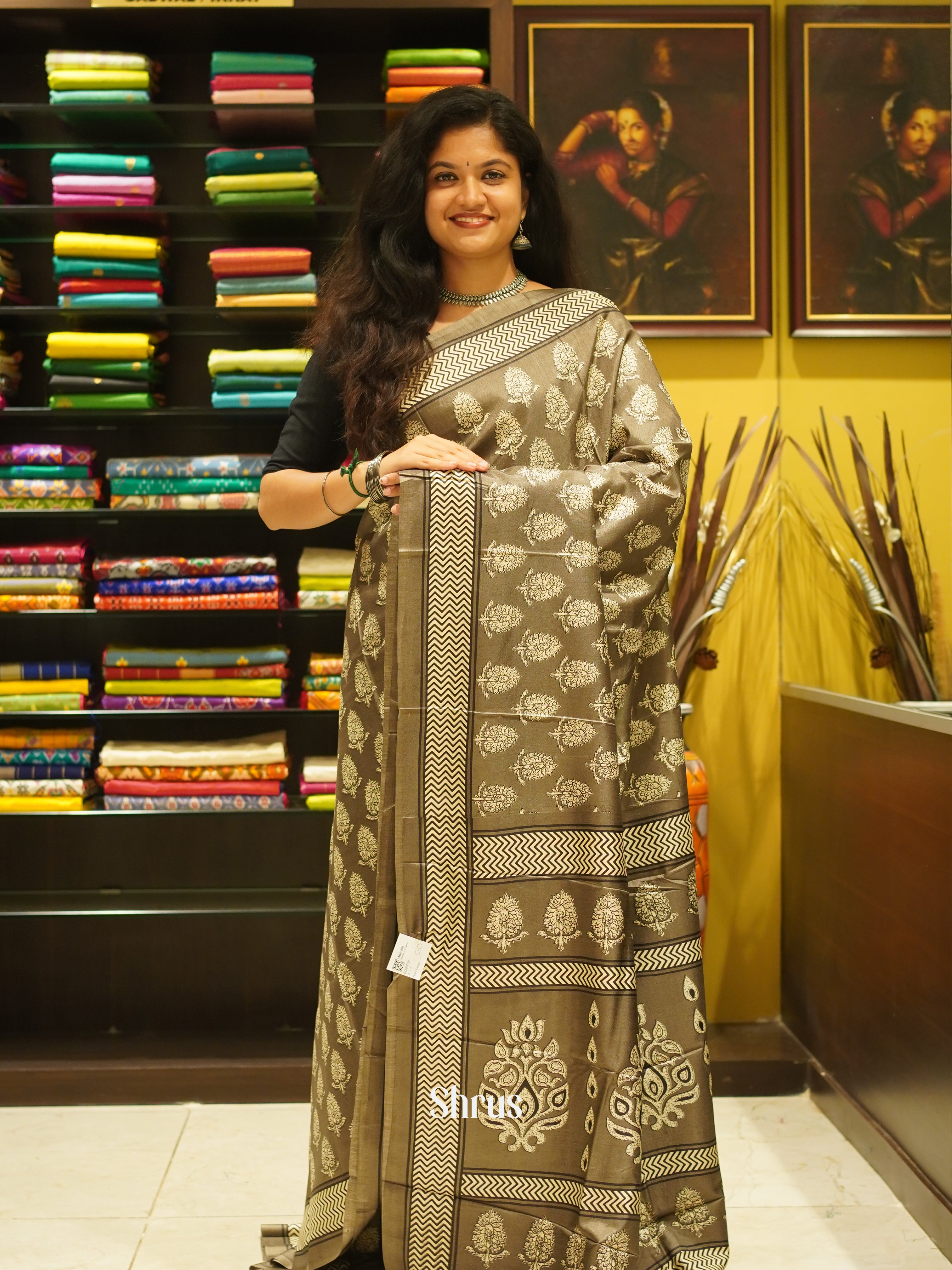 Grey(Single Tone) - Semi Crepe Saree - Shop on ShrusEternity.com