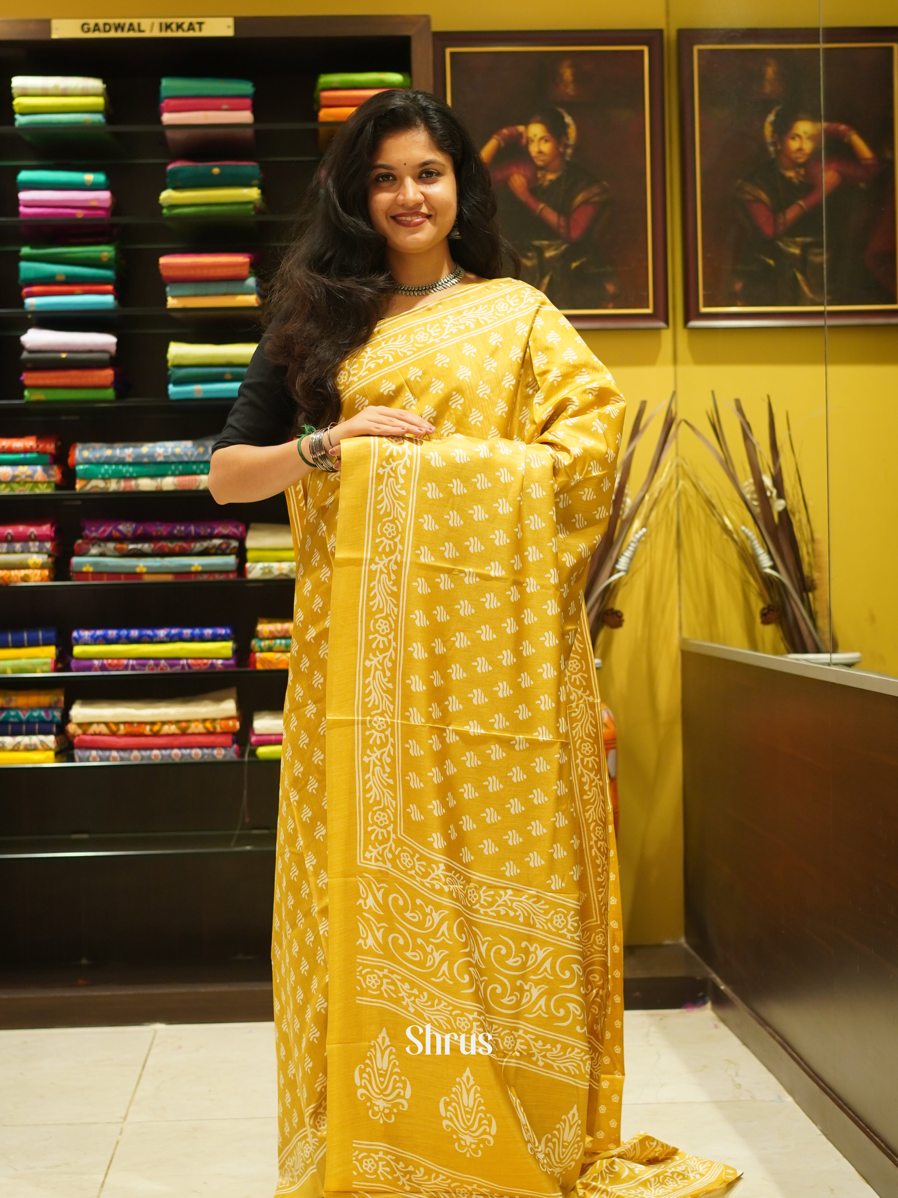 Green(Single Tone)- Semi Crepe Saree - Shop on ShrusEternity.com