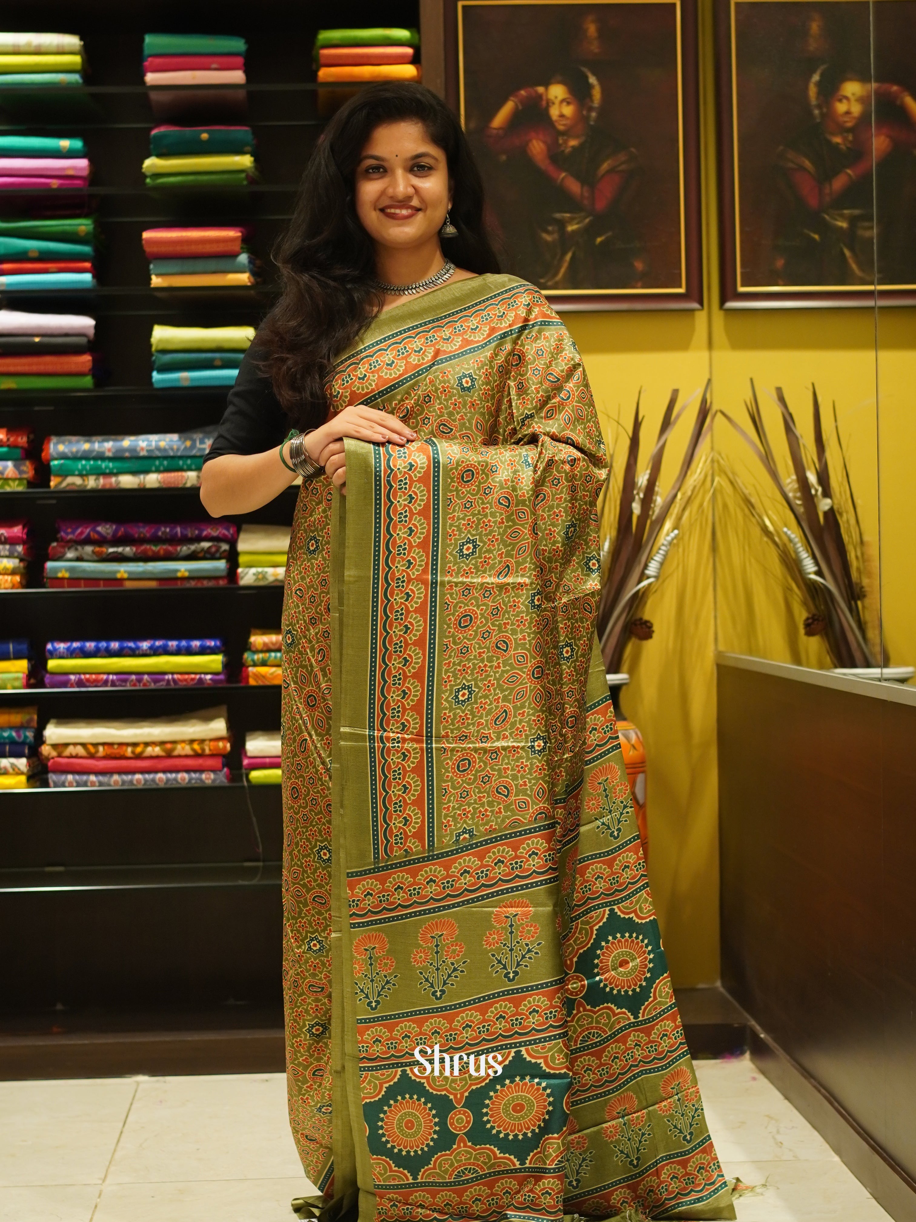 Green( single tone)- Semi crepe Saree - Shop on ShrusEternity.com