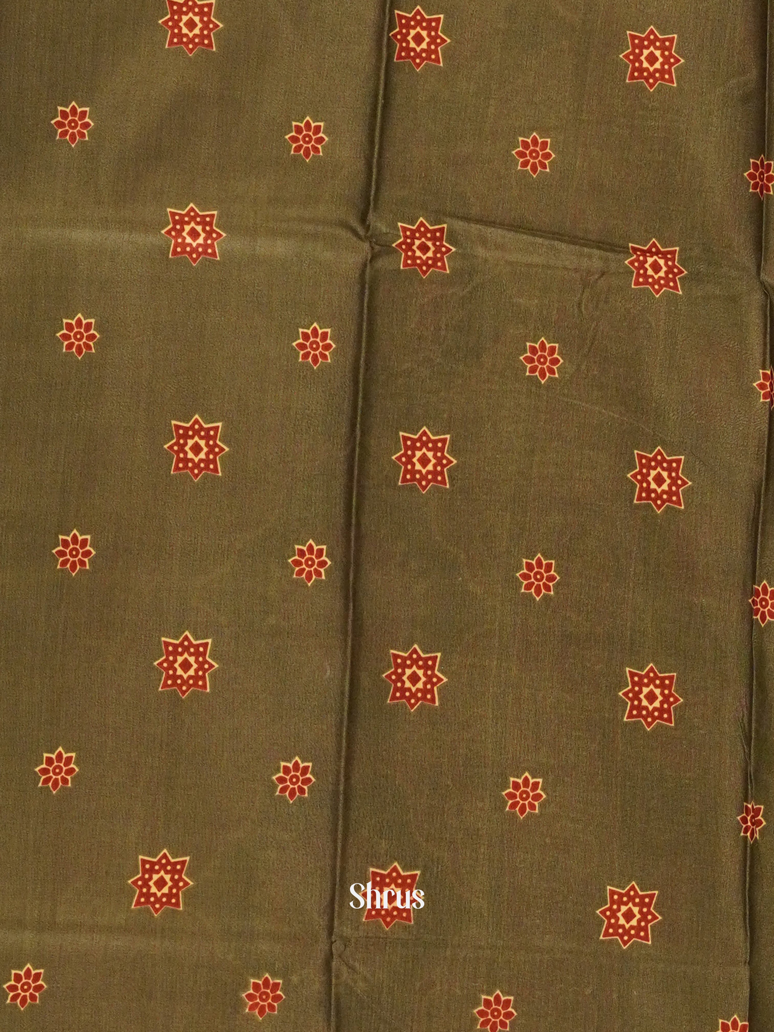 Grey & Red - Semi Crepe Saree - Shop on ShrusEternity.com