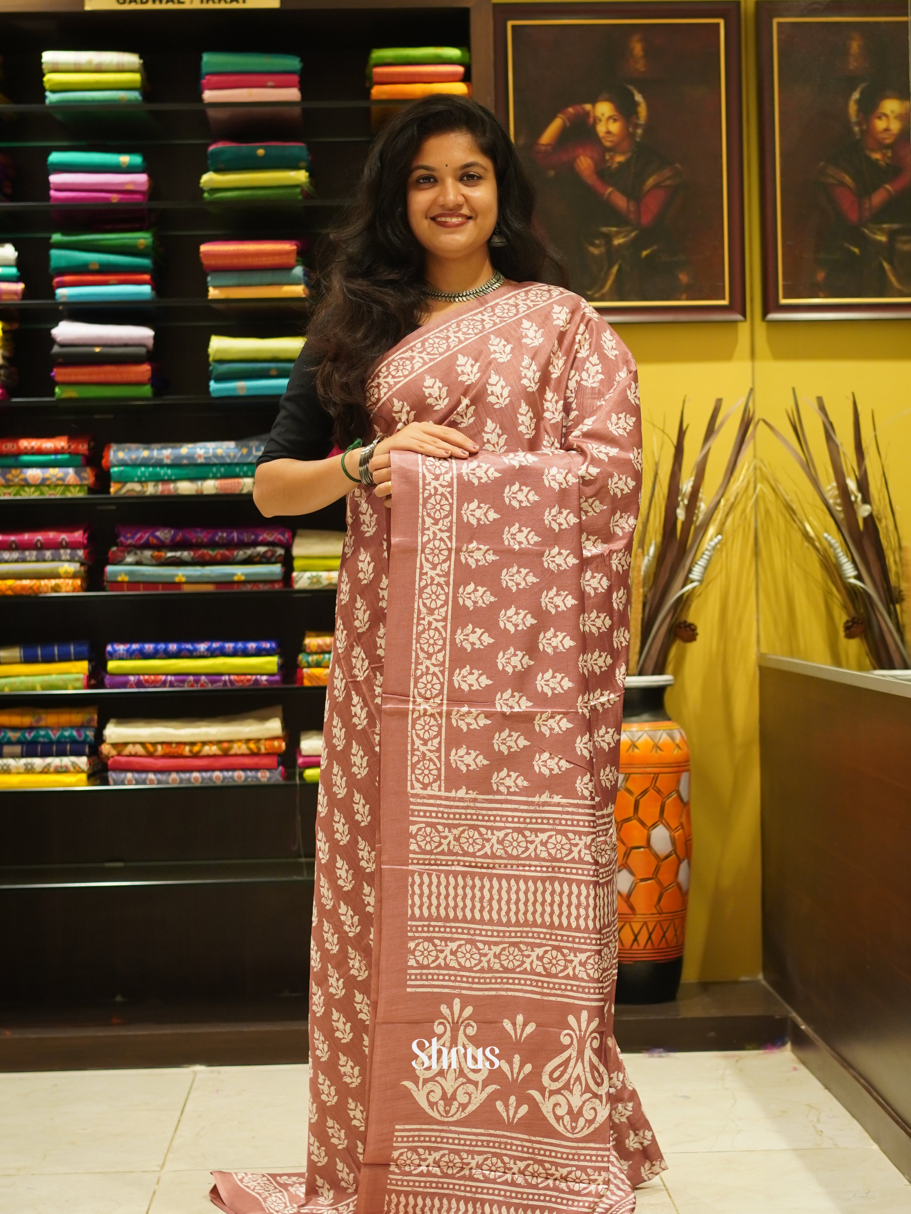 Dusty pink(Single Tone) - Semi Crepe Saree - Shop on ShrusEternity.com