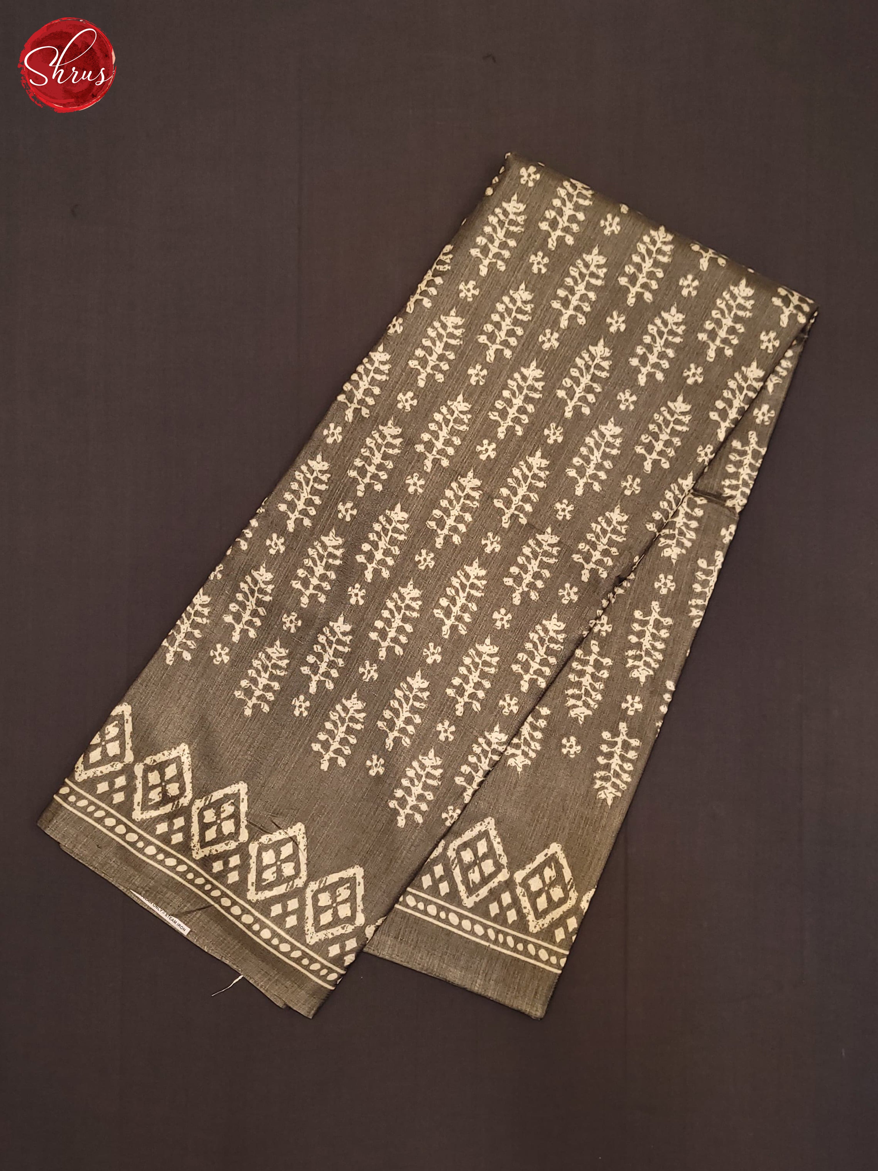 Grey(Single Tone) - Semi Crepe Saree - Shop on ShrusEternity.com
