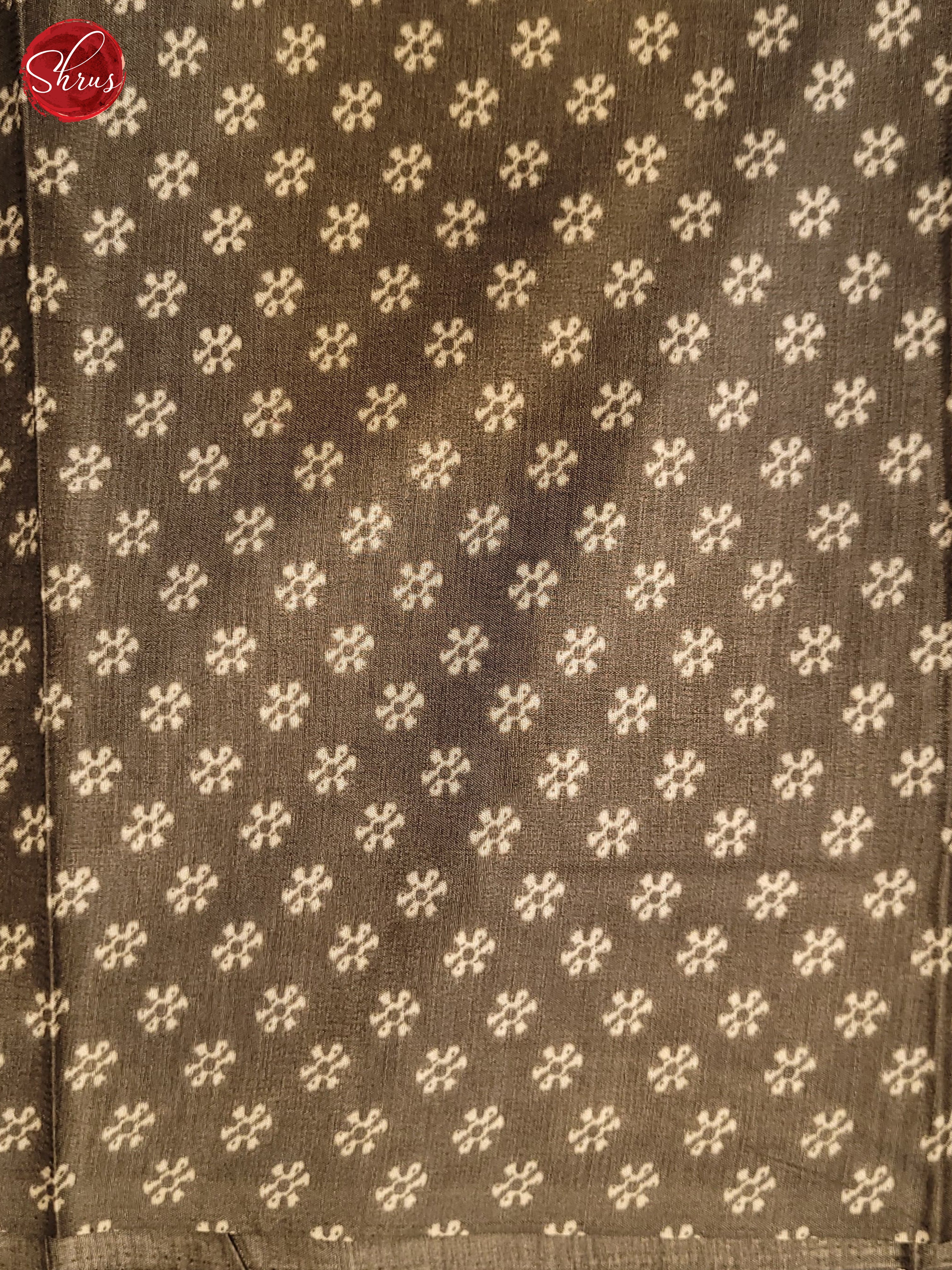 Grey(Single Tone) - Semi Crepe Saree - Shop on ShrusEternity.com