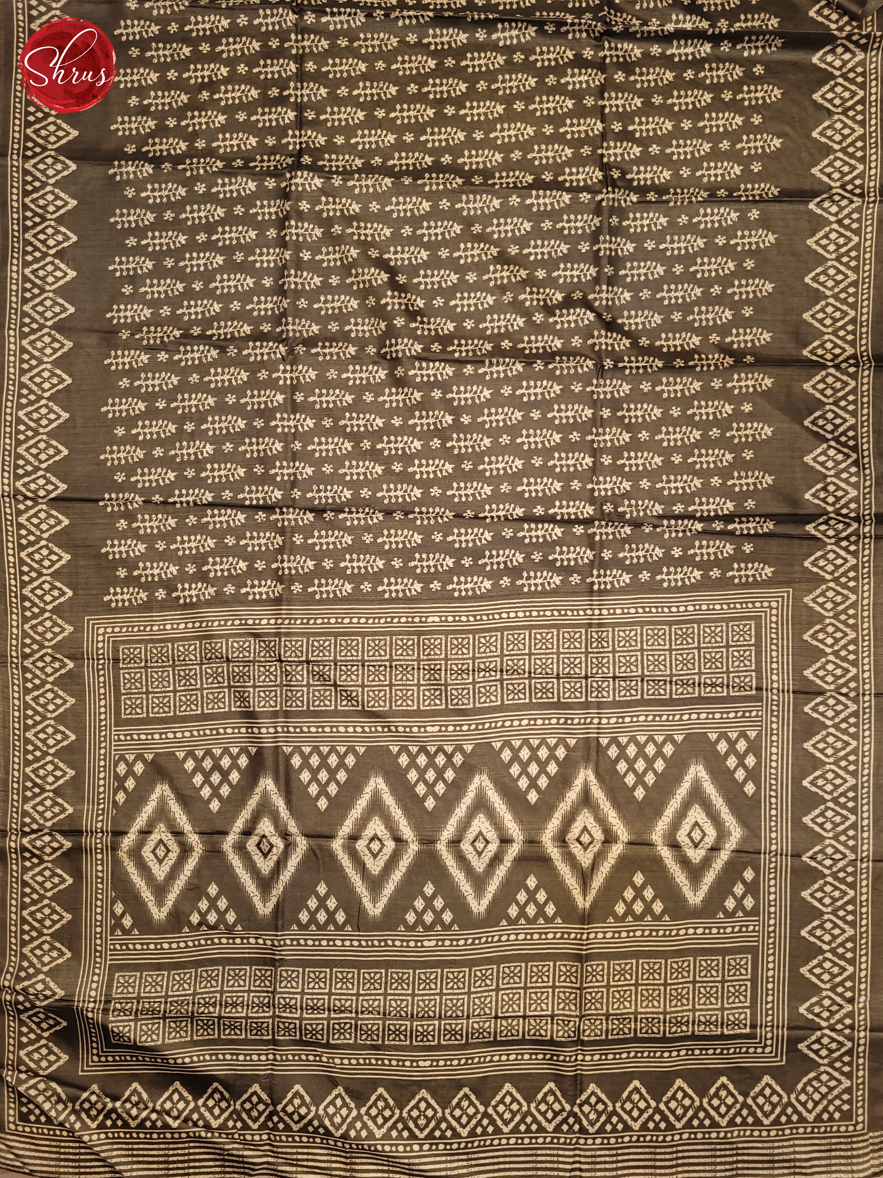 Grey(Single Tone) - Semi Crepe Saree - Shop on ShrusEternity.com