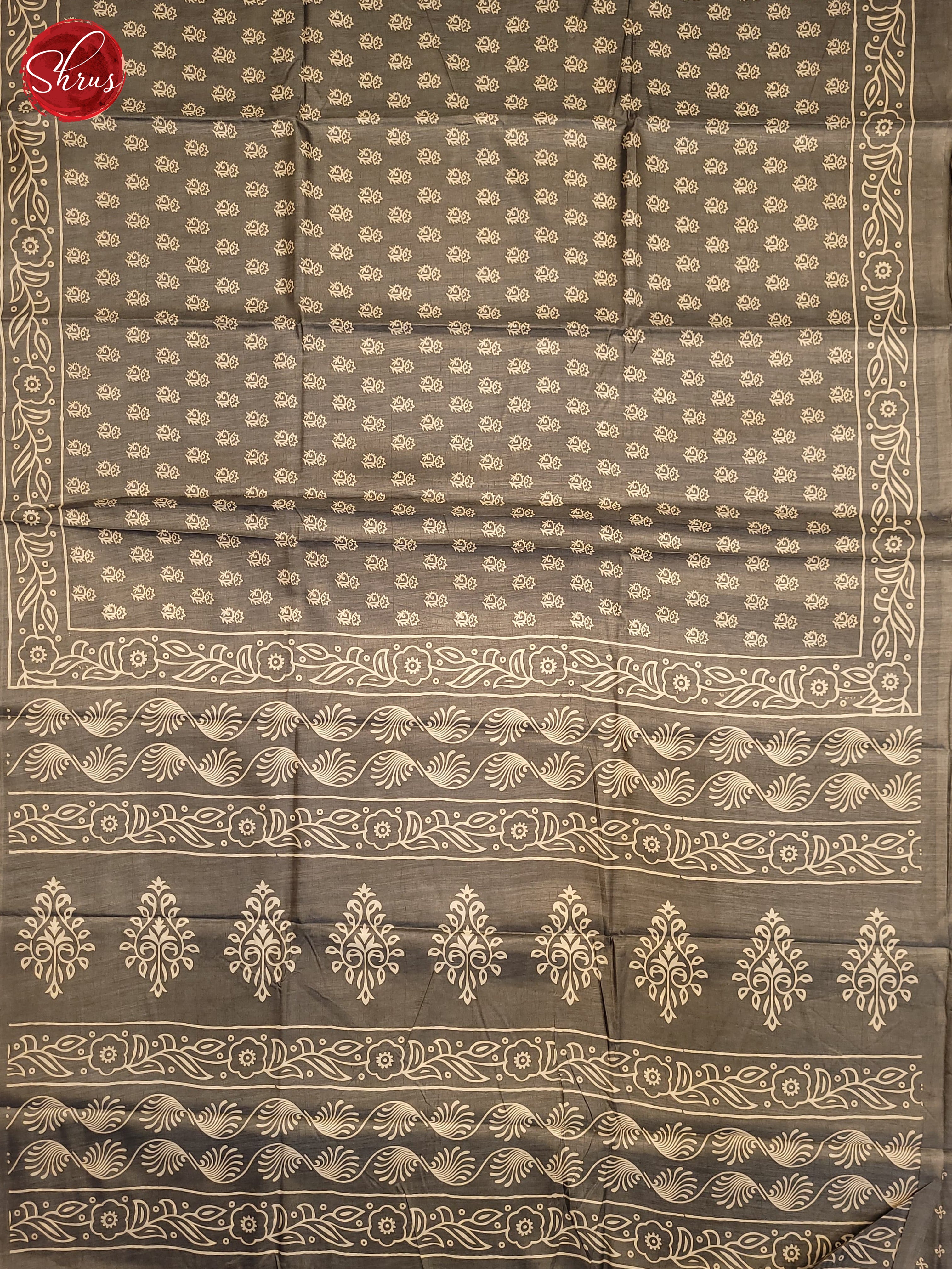 Grey(Single Tone) - Semi Crepe Saree - Shop on ShrusEternity.com