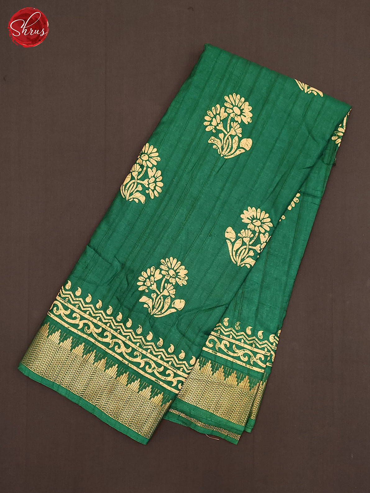 Green(Single Tone) - Semi Crepe Saree - Shop on ShrusEternity.com