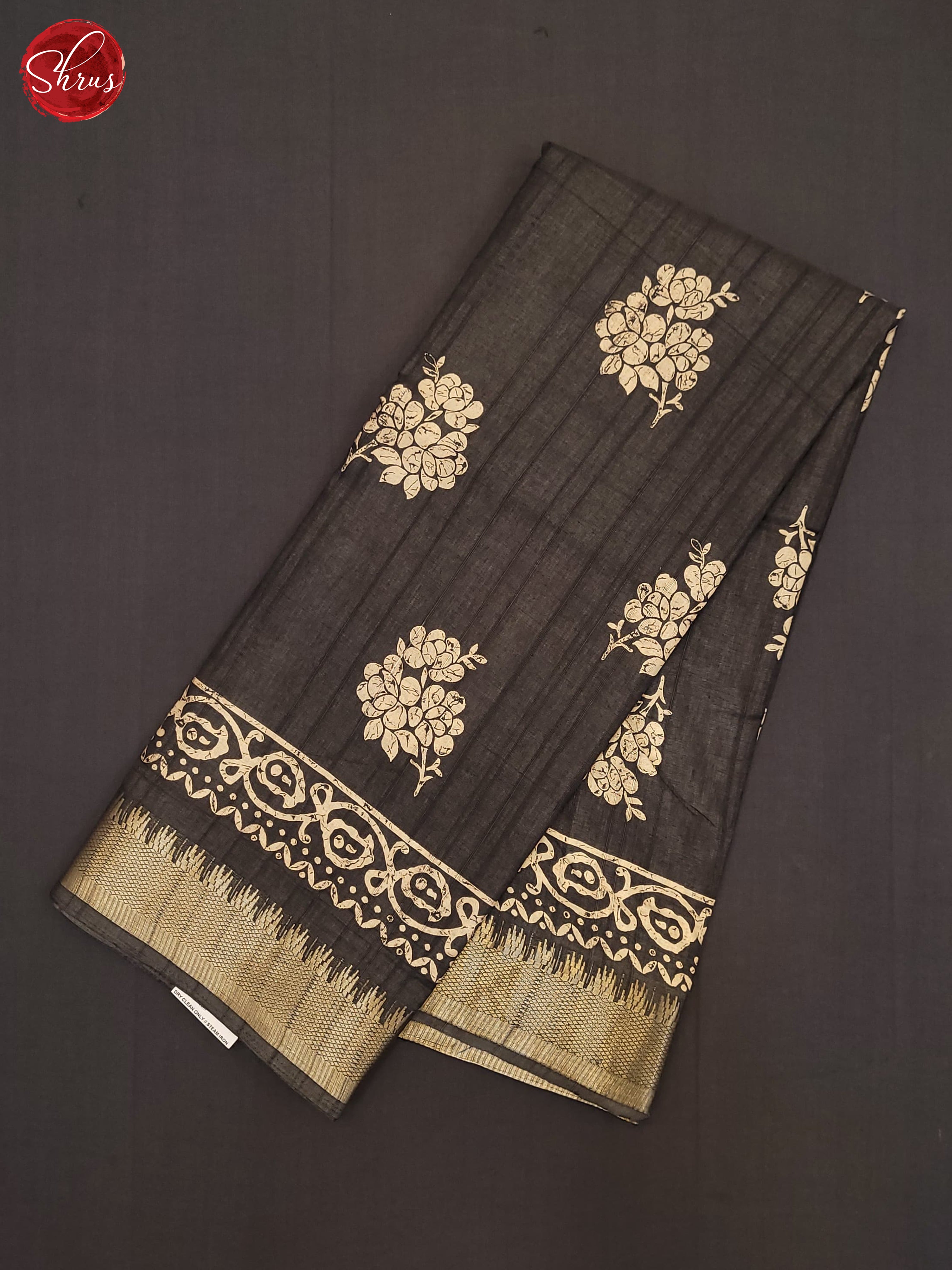 Grey(Single Tone) - Semi Crepe Saree - Shop on ShrusEternity.com