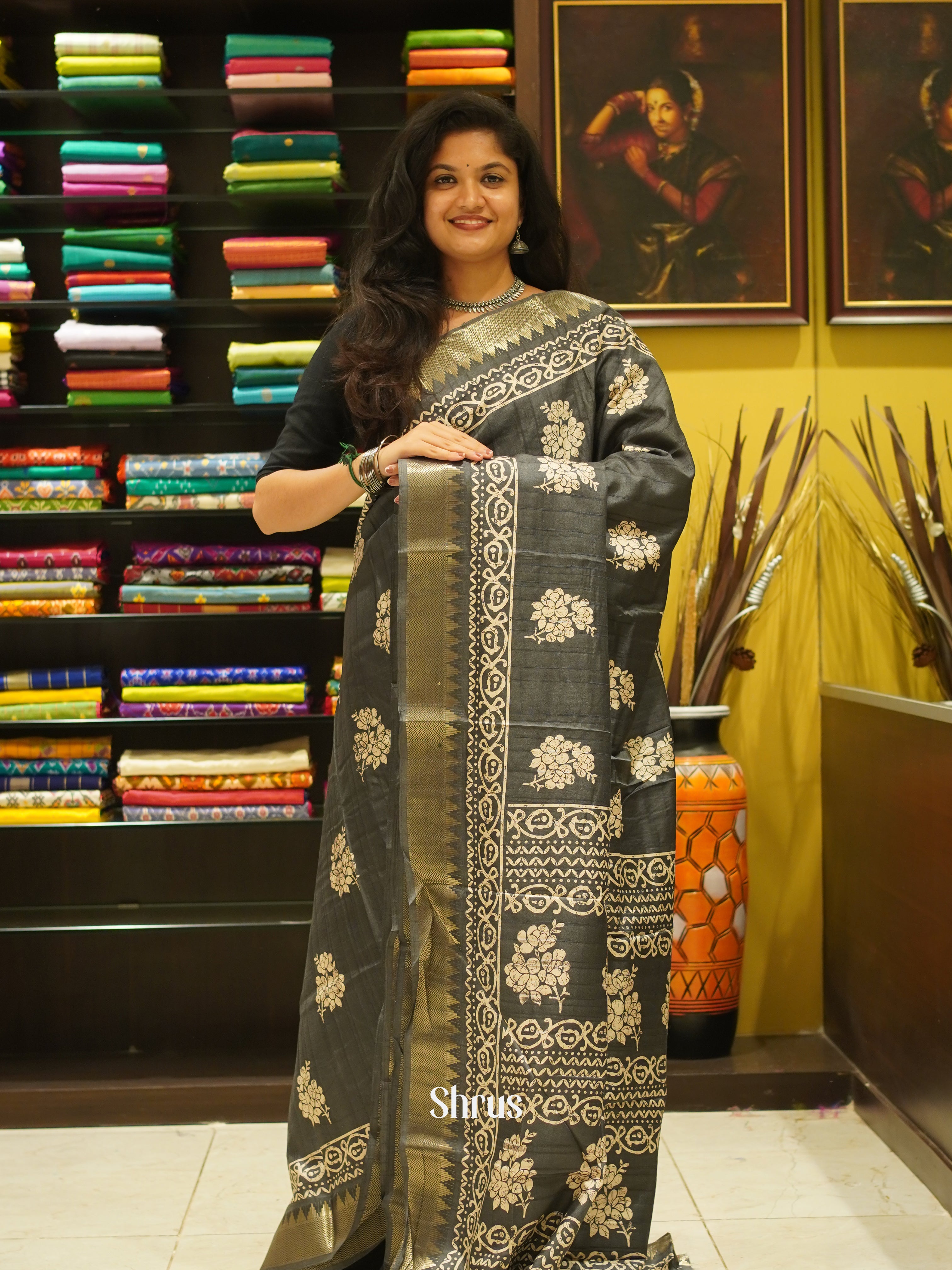 Grey(Single Tone) - Semi Crepe Saree - Shop on ShrusEternity.com
