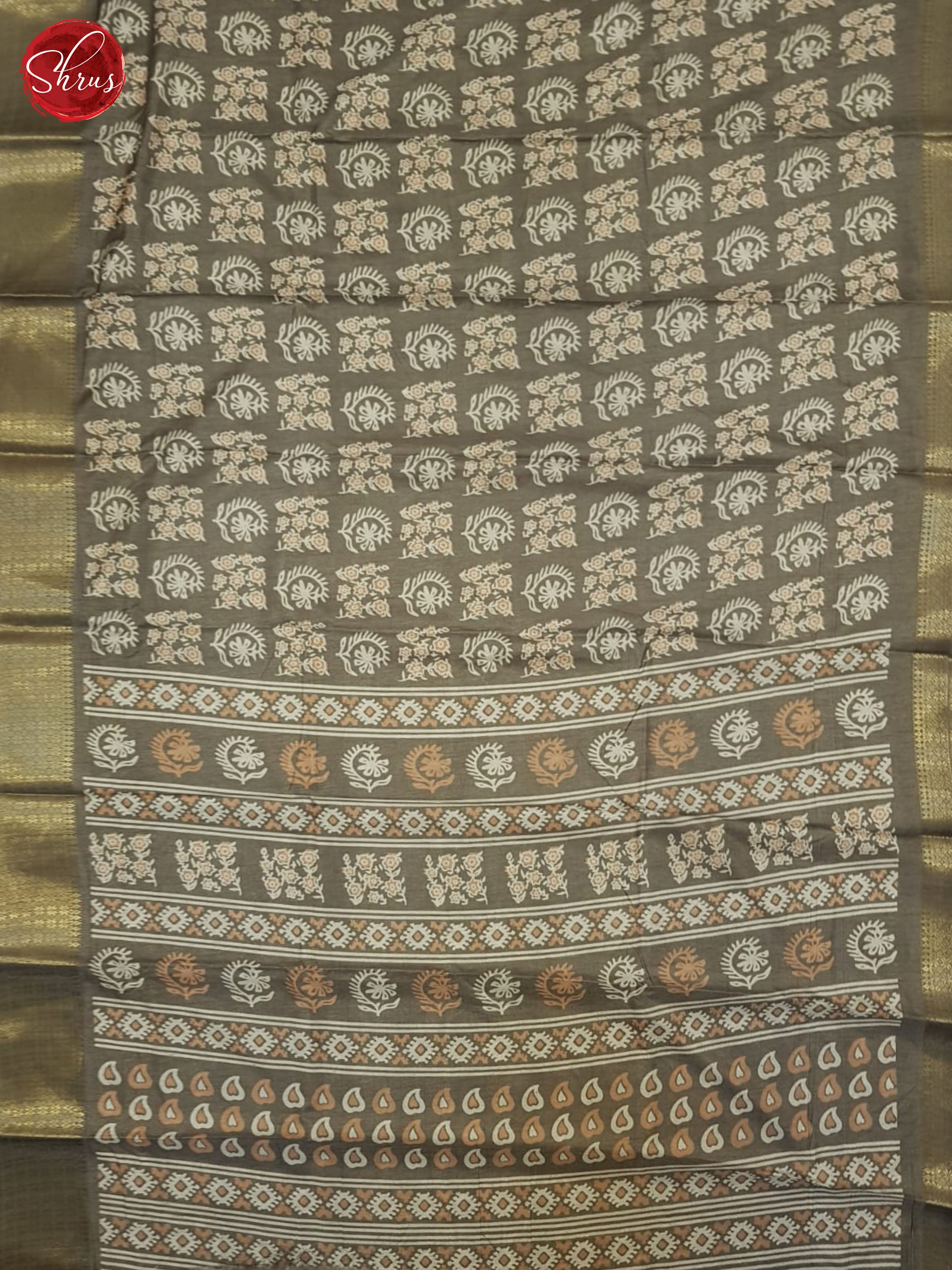 Grey(Single Tone)- Semi Crepe Saree - Shop on ShrusEternity.com