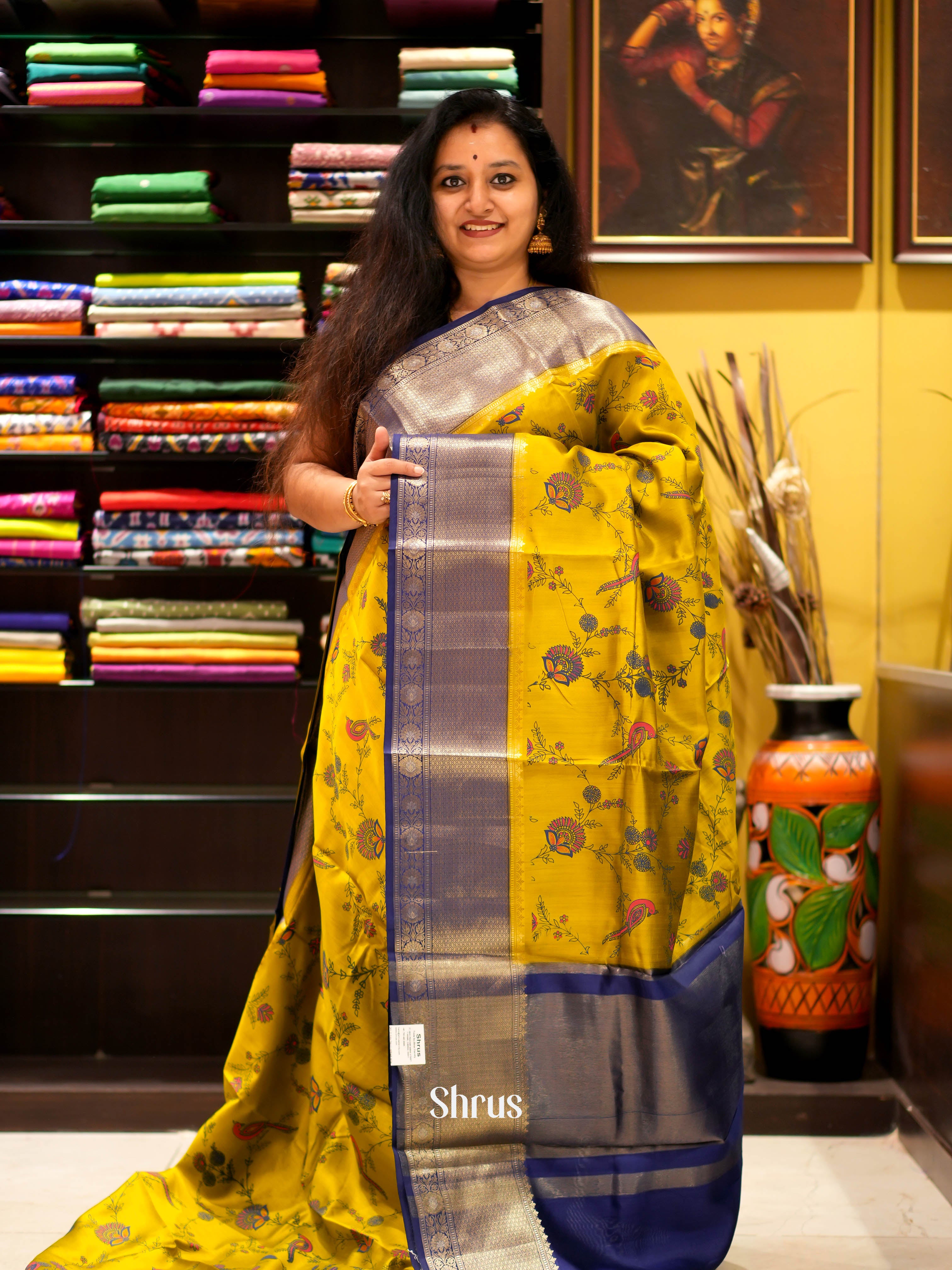 Red & Green - Tussar Saree - Shop on ShrusEternity.com