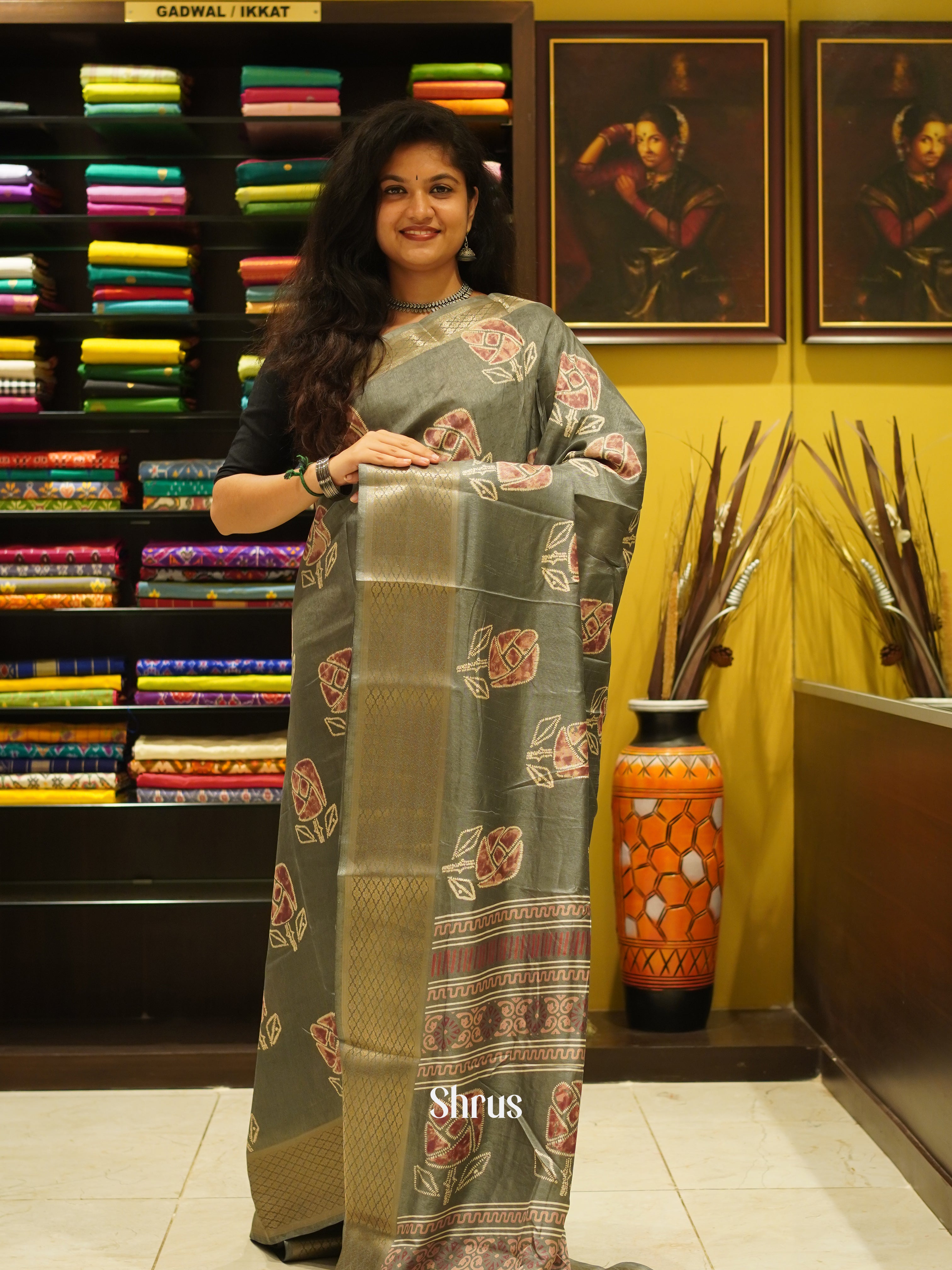 Grey(Single Tone)- Semi Crepe Saree - Shop on ShrusEternity.com