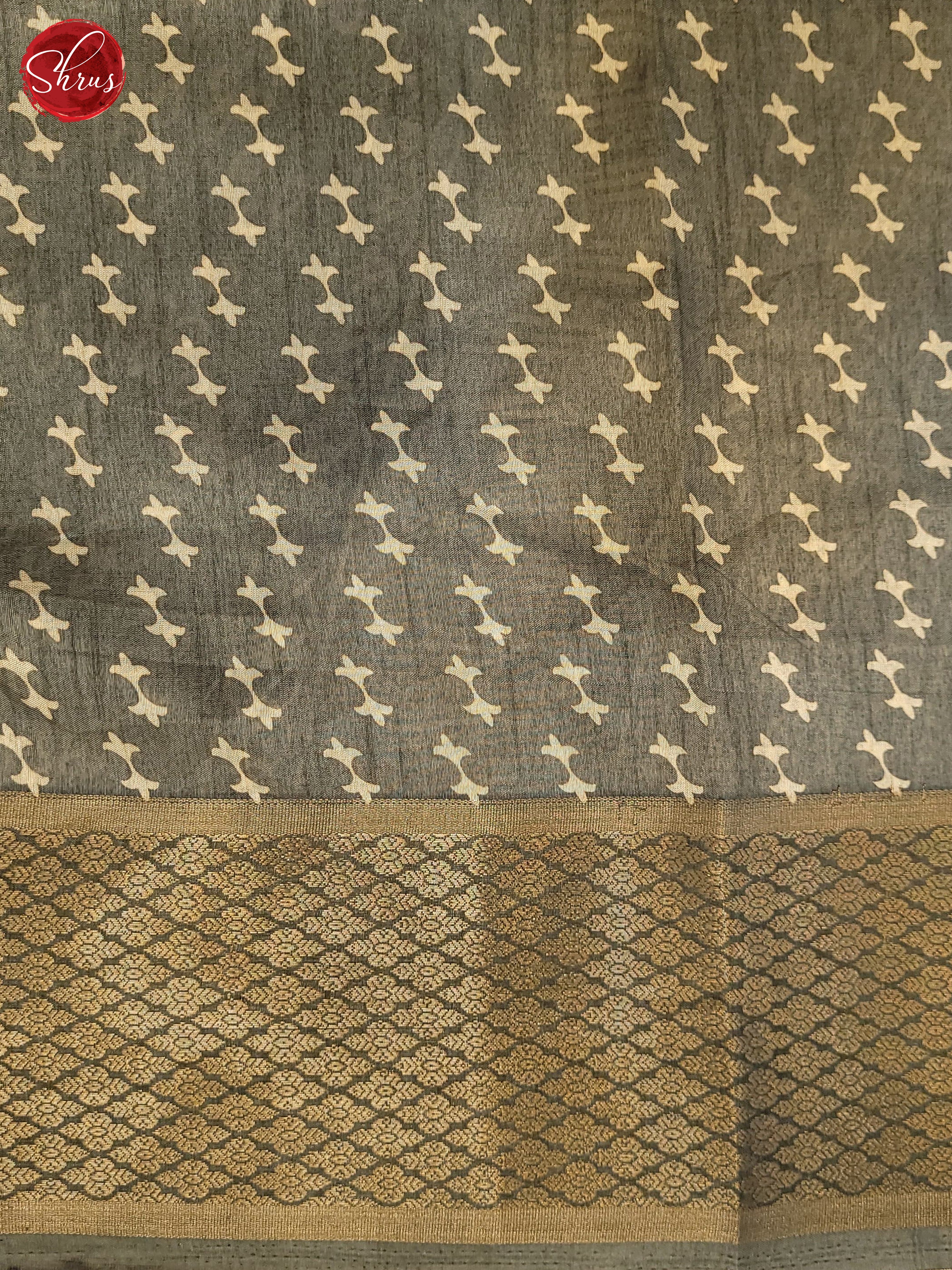 BJS13387 - Semi Crepe Saree - Shop on ShrusEternity.com