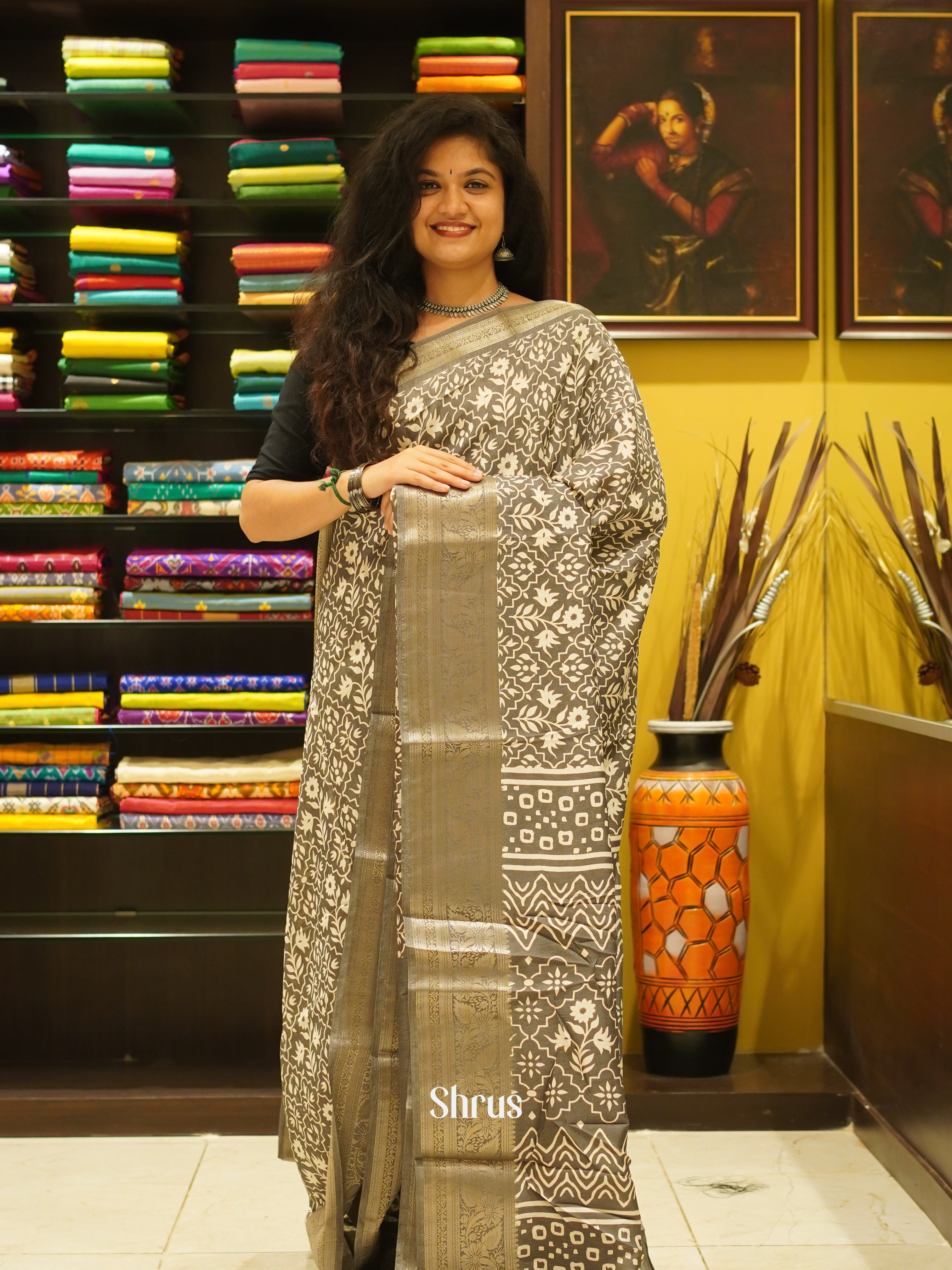 Grey(Single Tone) - Semi Crepe Saree - Shop on ShrusEternity.com