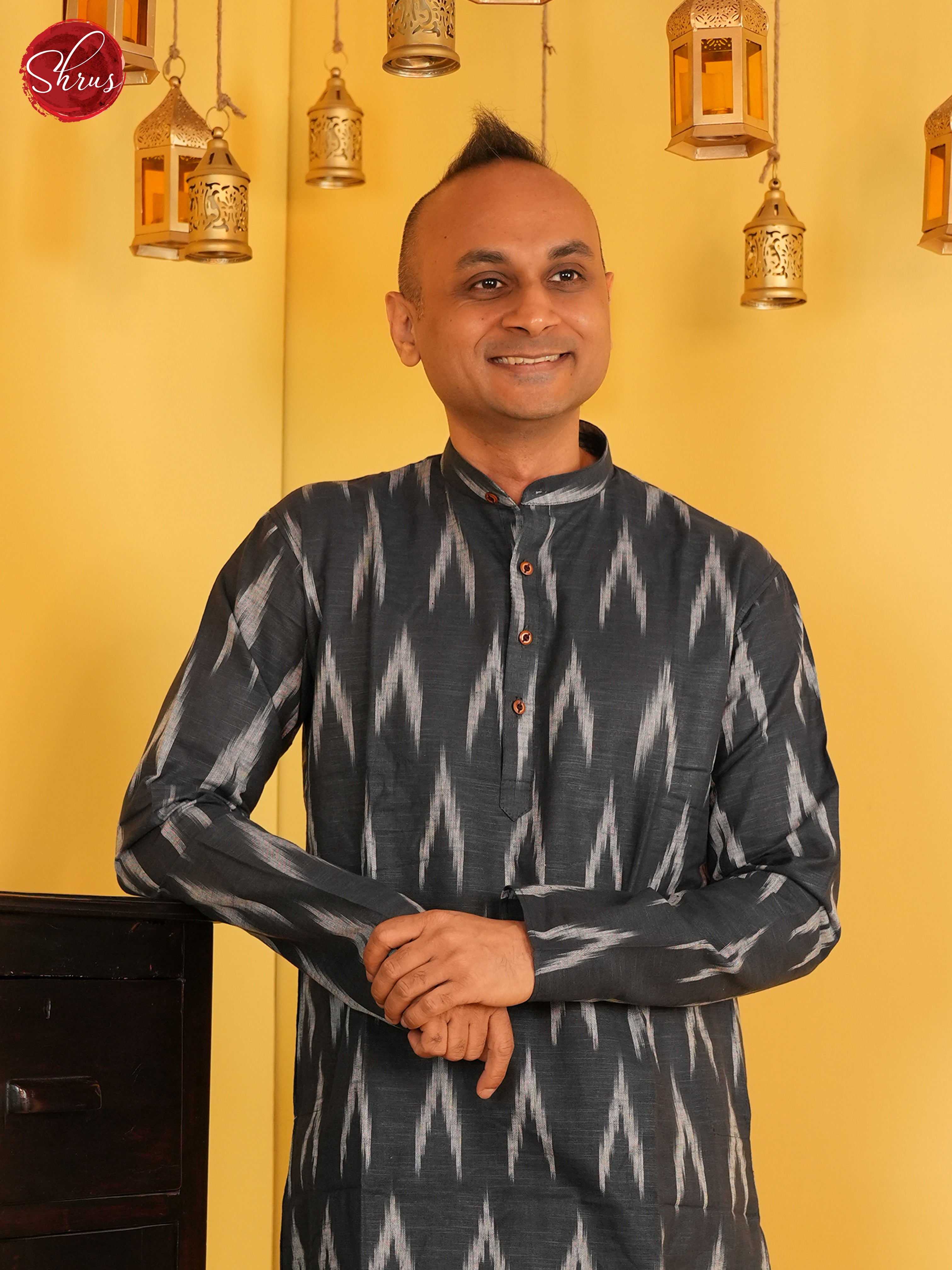 BJS16181 - Readymade Mens Kurta - Shop on ShrusEternity.com