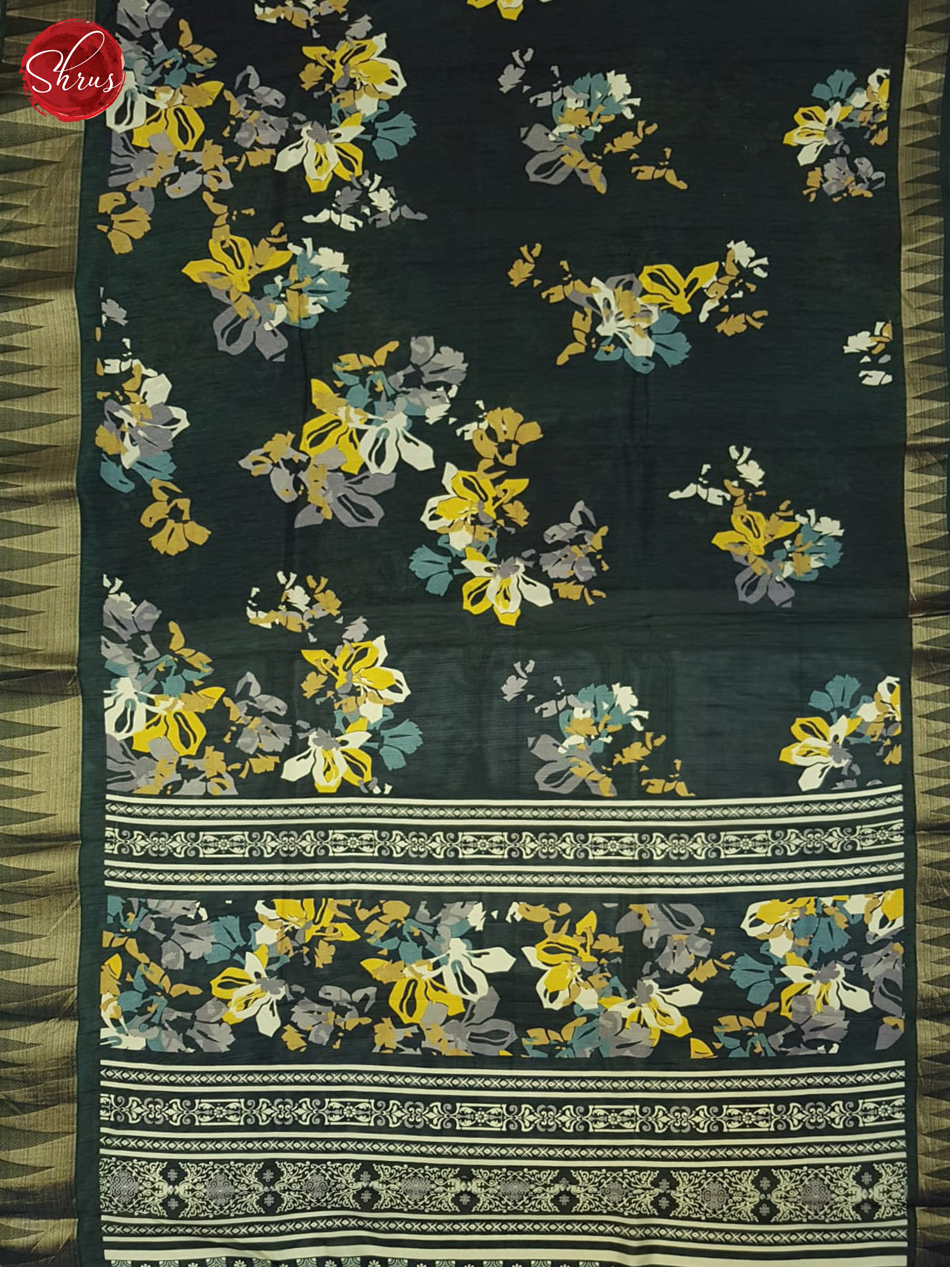 Green(Single Tone) - Semi crepe Saree - Shop on ShrusEternity.com