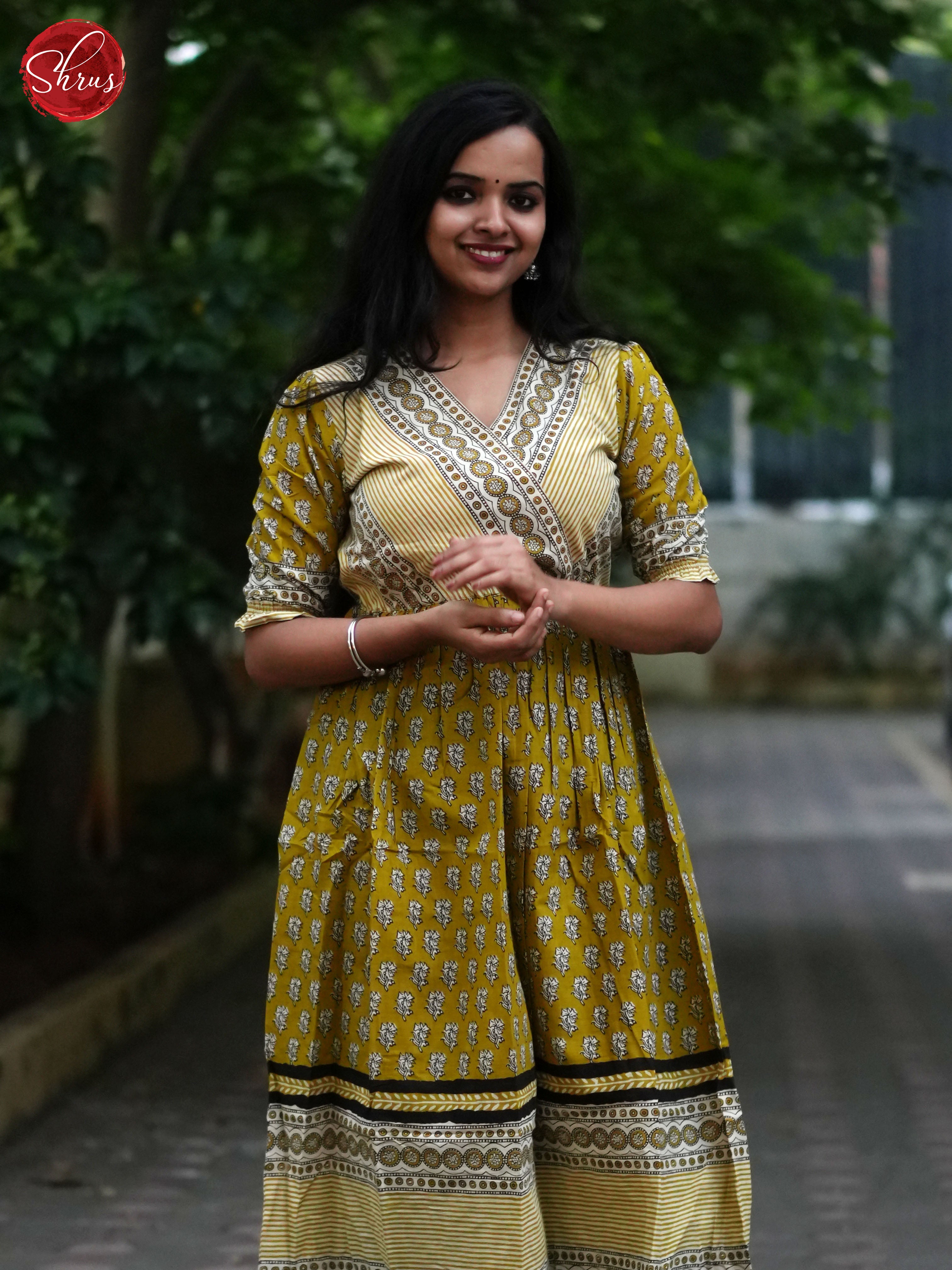 Mehandi Green - Block Printed Readymade Kurti - Shop on ShrusEternity.com