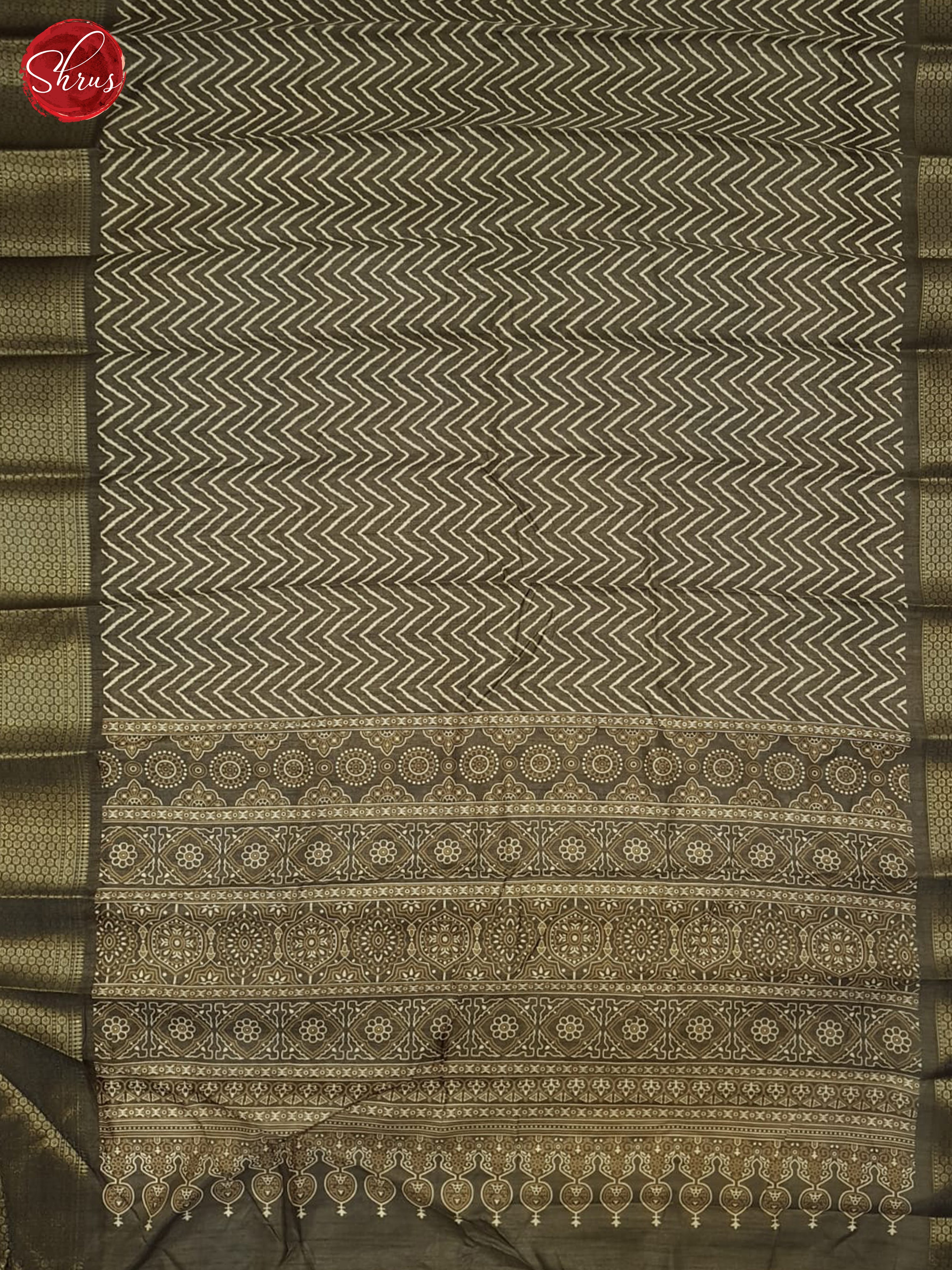 Grey(Single Tone)-Semi Crepe Saree - Shop on ShrusEternity.com