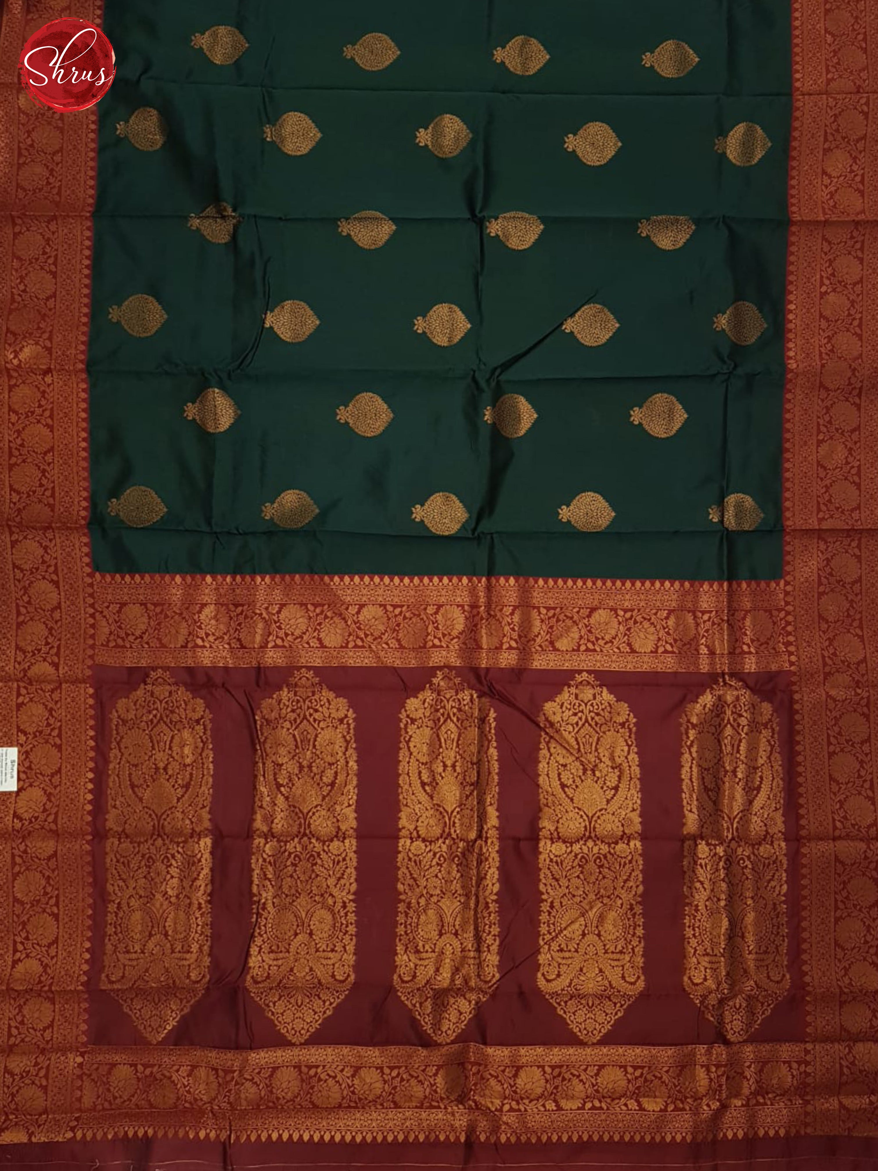 Green And Arakku Maroon- Semi Soft Silk Saree - Shop on ShrusEternity.com