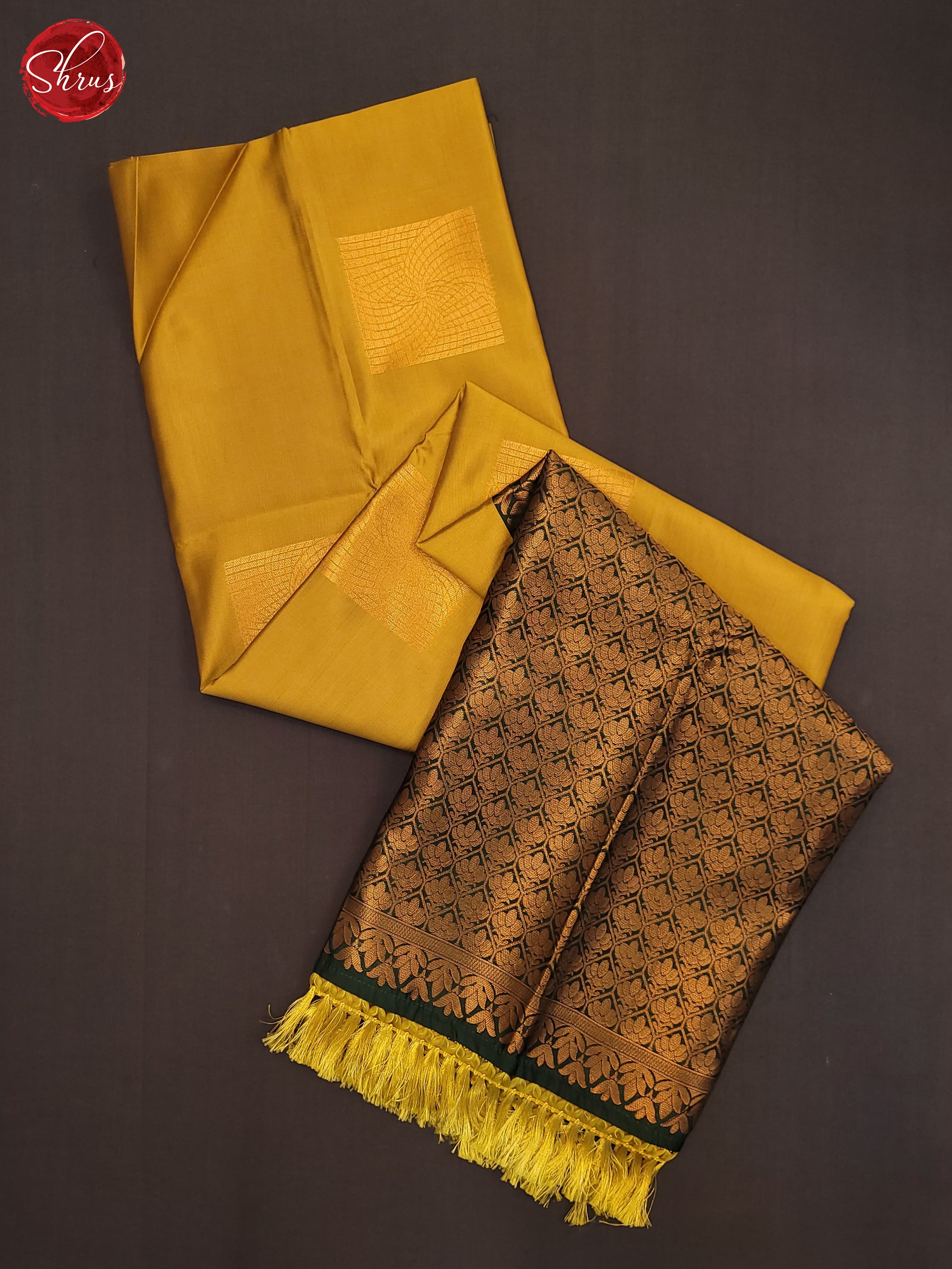Mathulir Green & Green - Semi Softsilk Saree - Shop on ShrusEternity.com