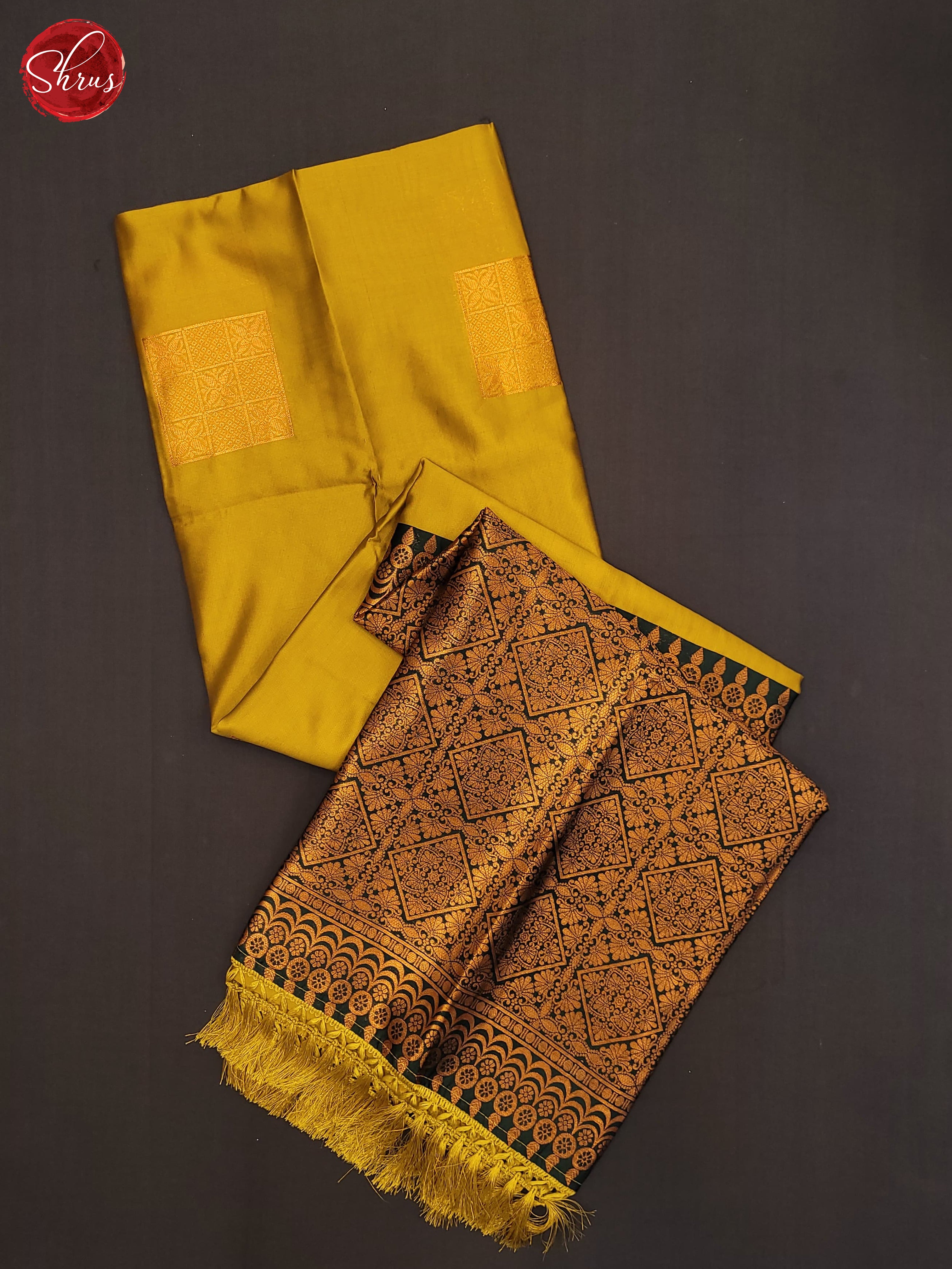 Madhulir Green & Green- Semi Soft Silk Saree - Shop on ShrusEternity.com