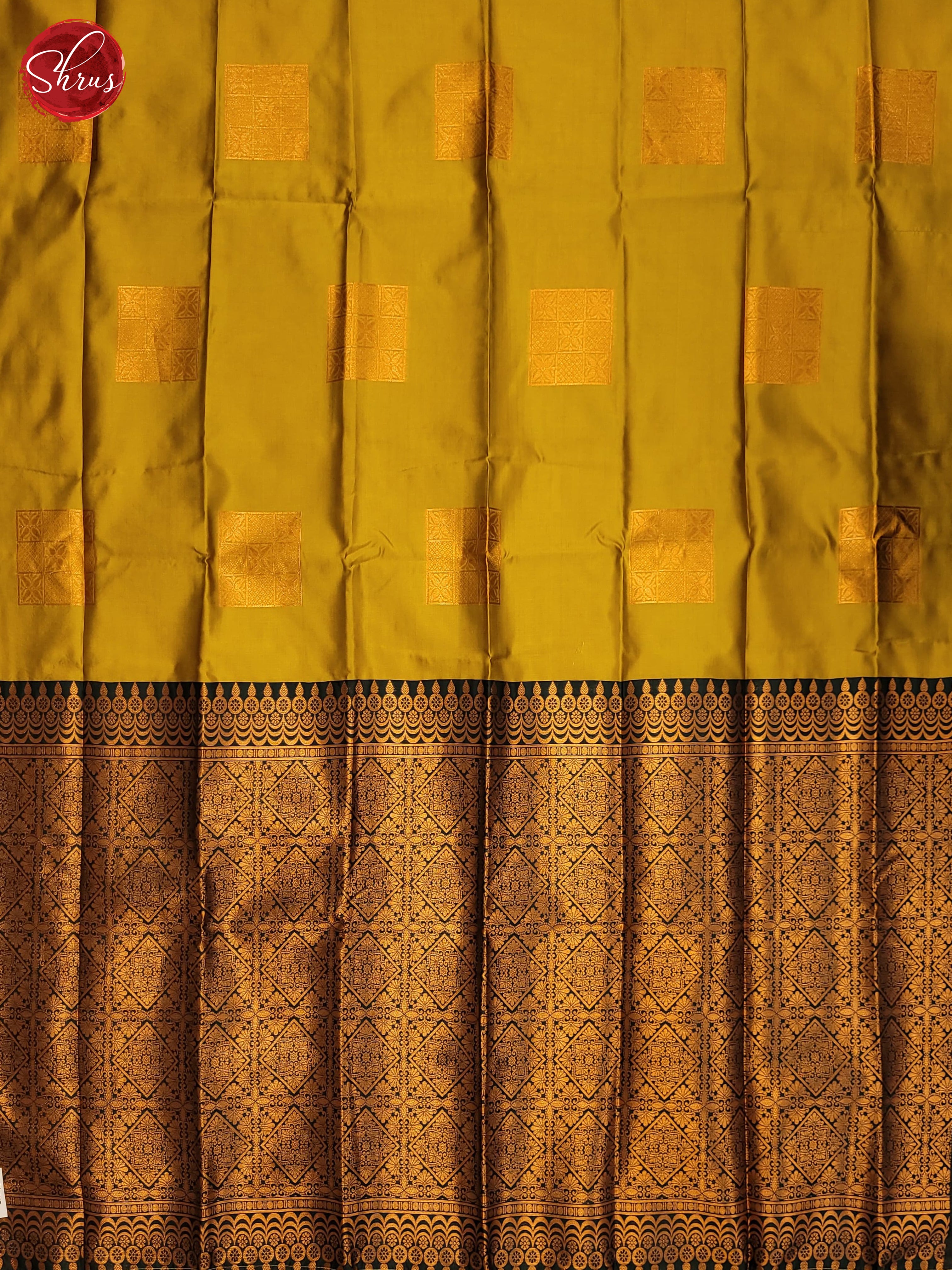 Madhulir Green & Green- Semi Soft Silk Saree - Shop on ShrusEternity.com