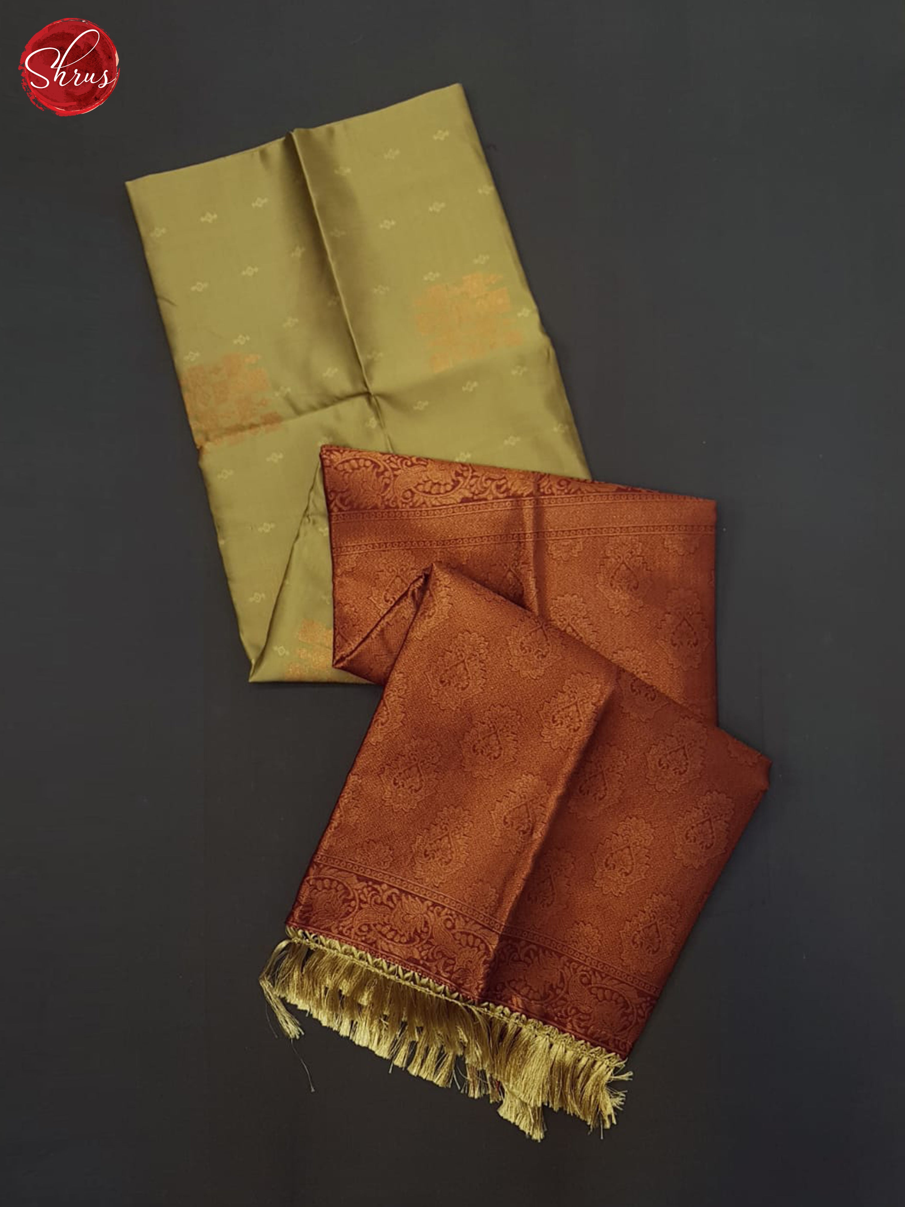 elachi green and arakku maroon- Semi Soft Silk Saree - Shop on ShrusEternity.com