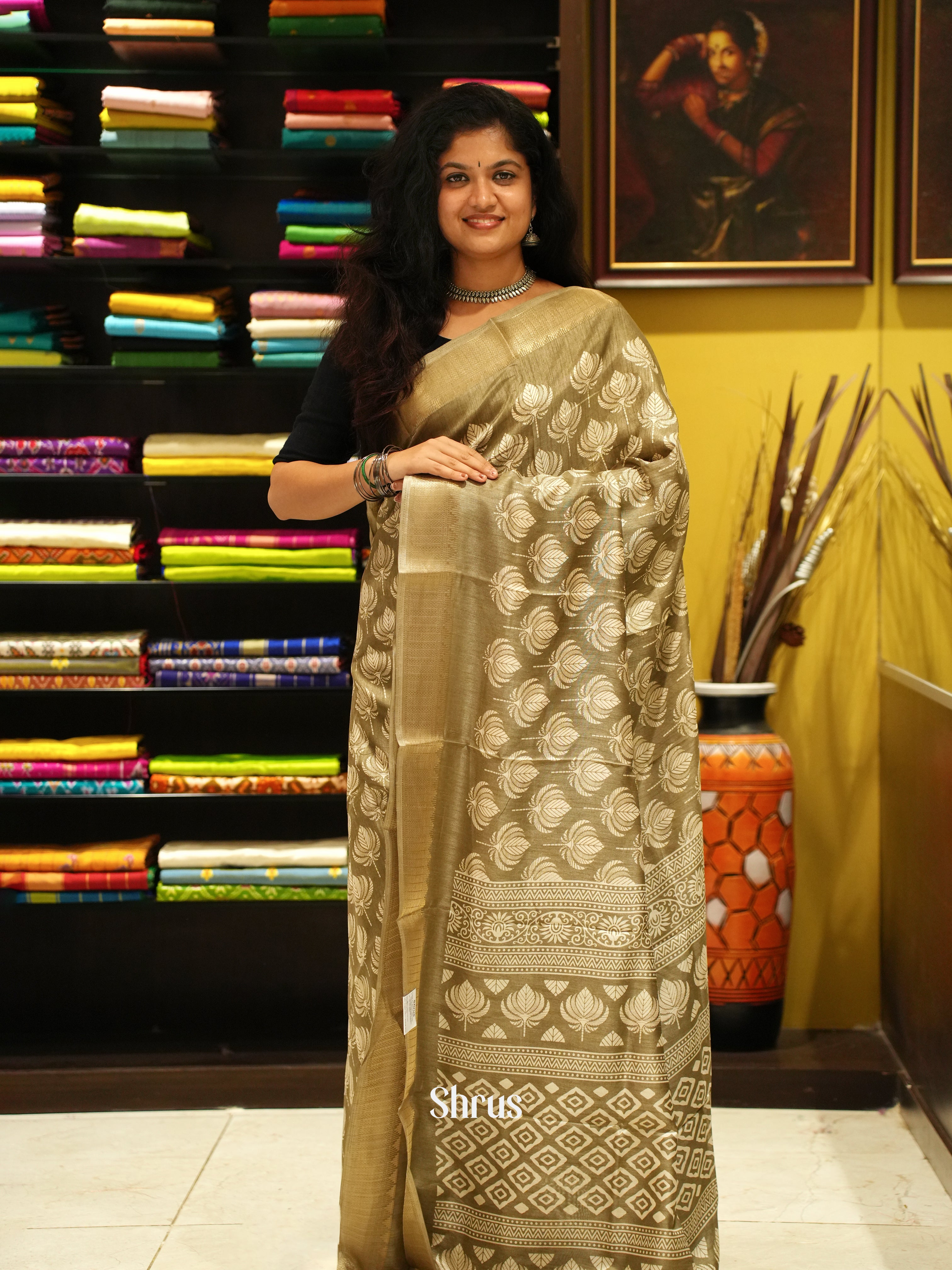 Grey (Single Tone)- Semi Crepe Saree - Shop on ShrusEternity.com