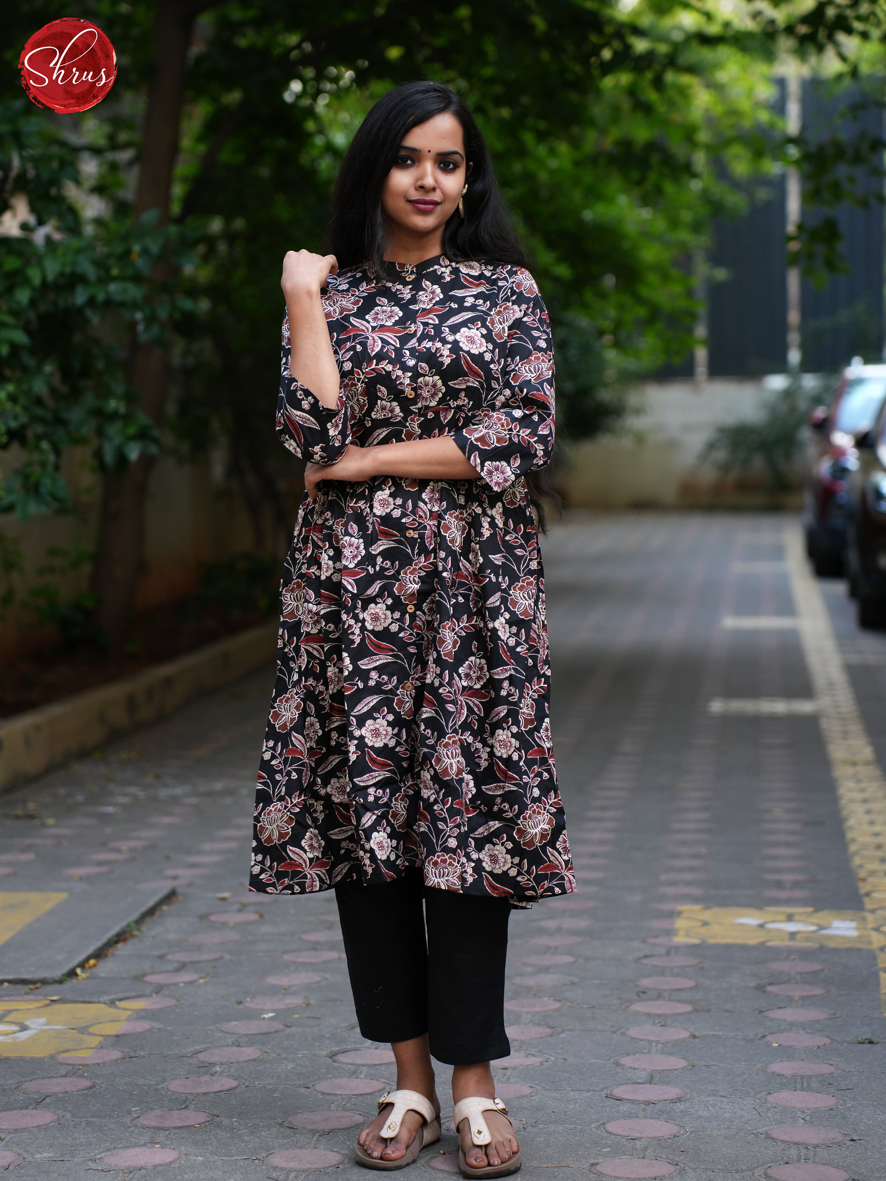 Black - Floral printed Readymade Kurti - Shop on ShrusEternity.com