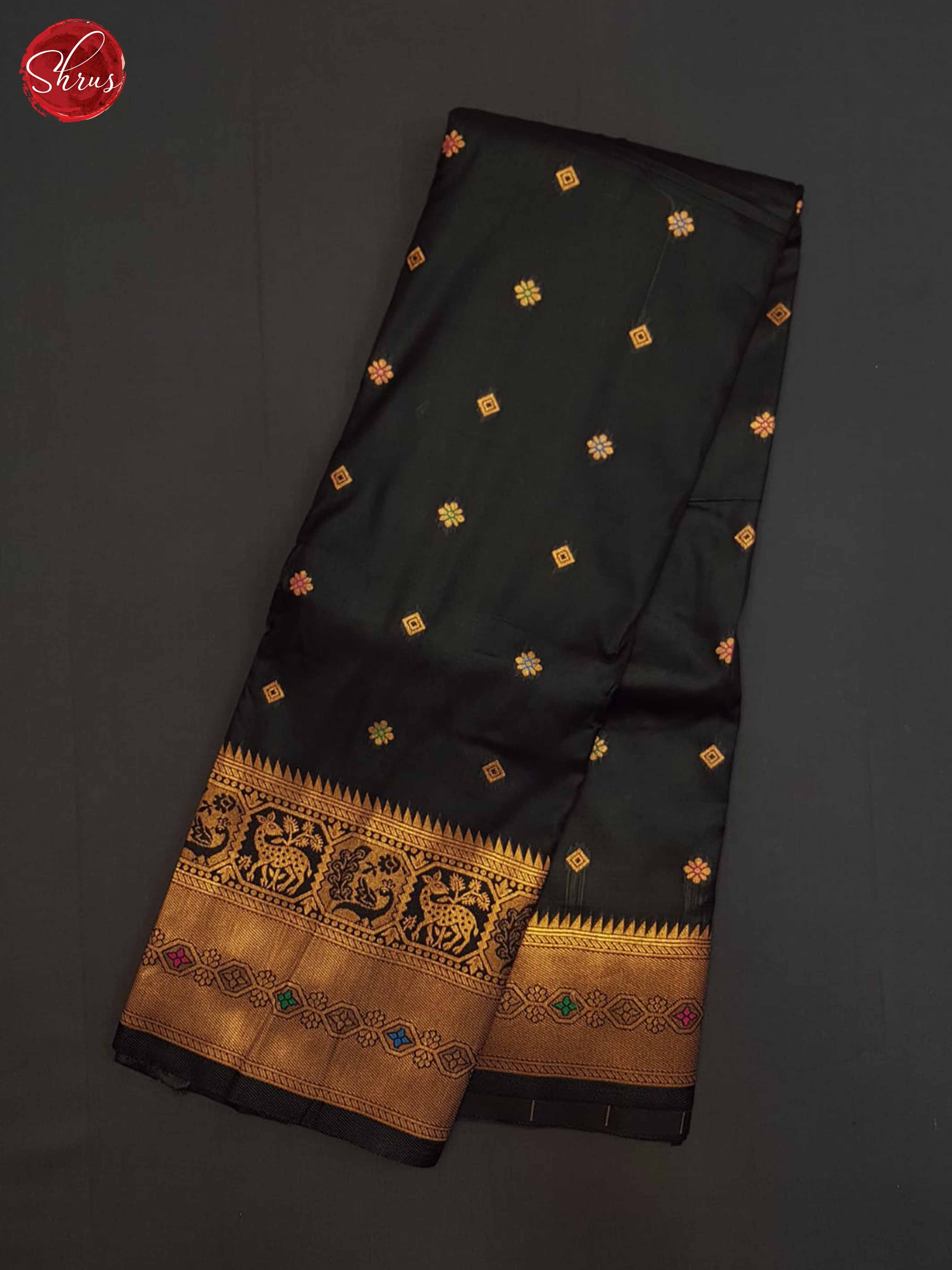 Black - Shop on ShrusEternity.com