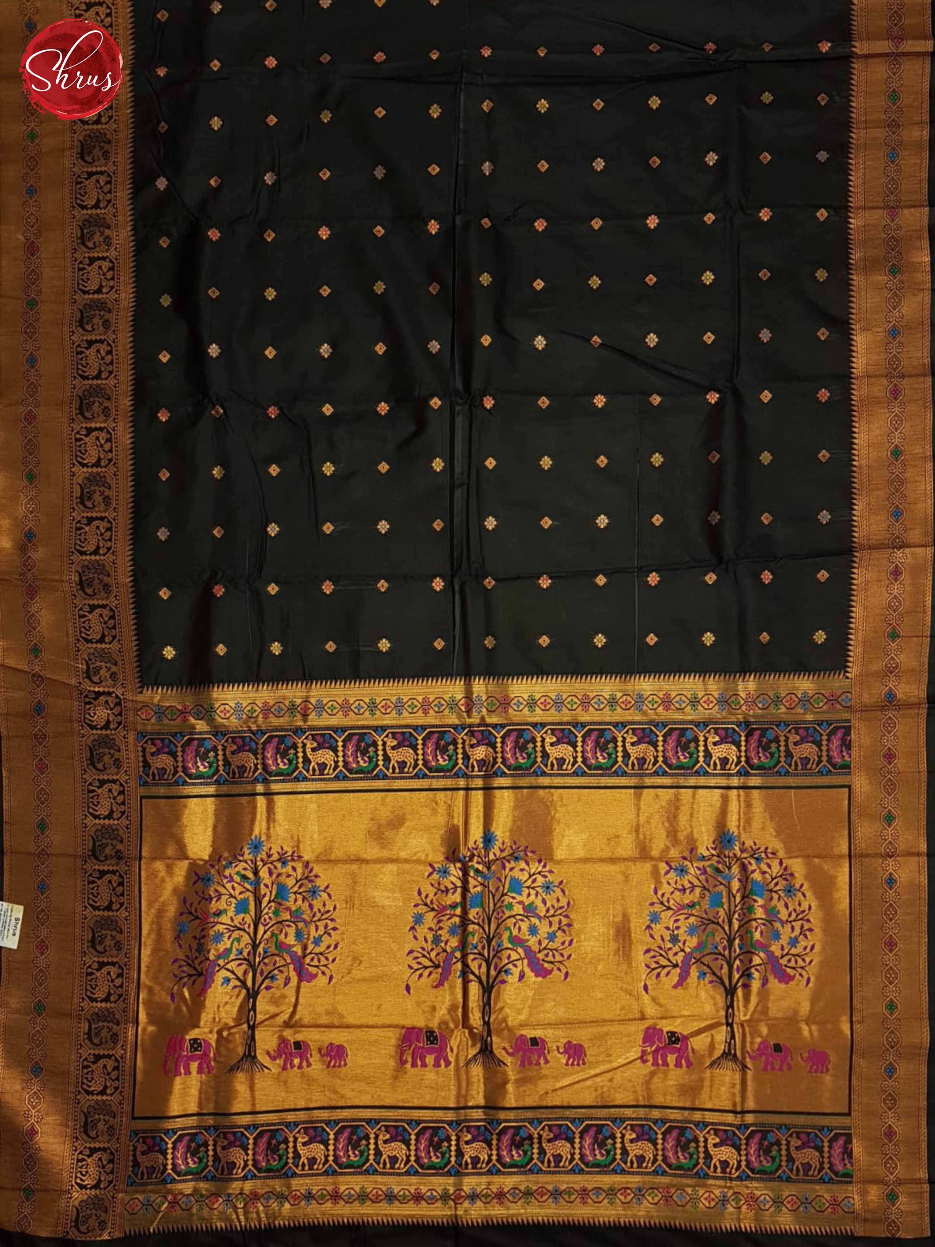 Black - Shop on ShrusEternity.com